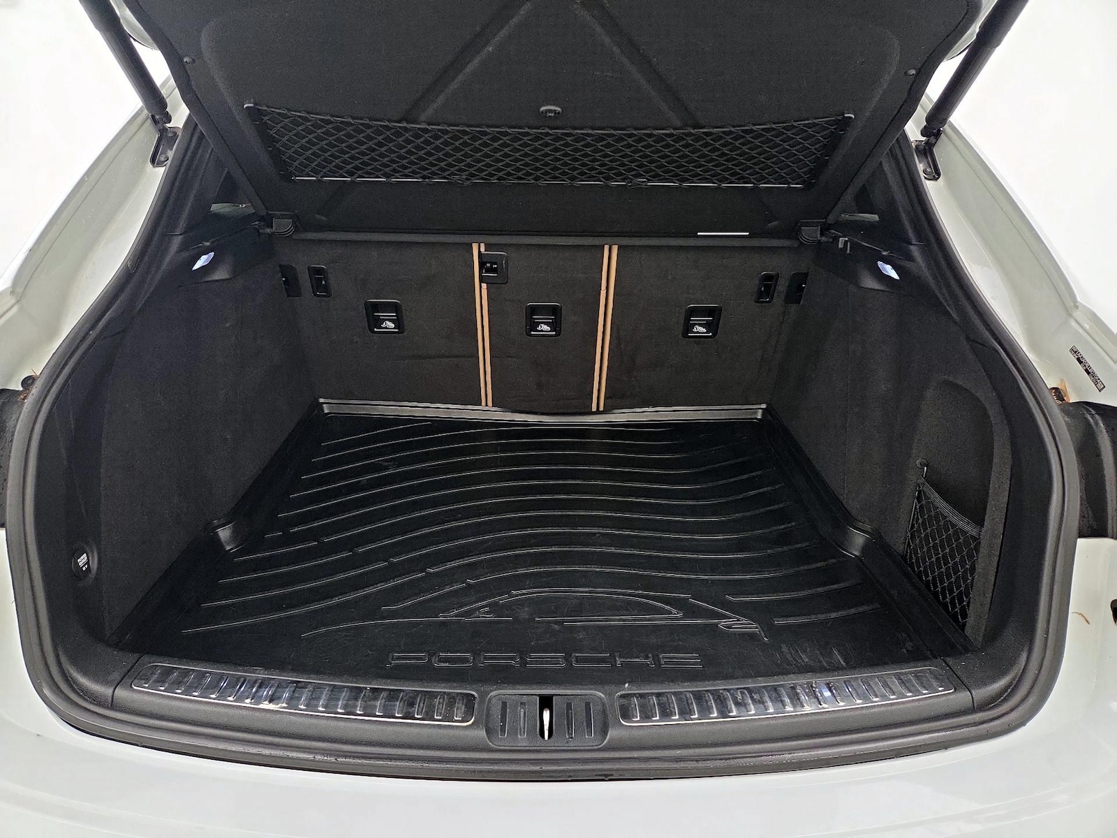 2020 Porsche Macan Base - Photo 23