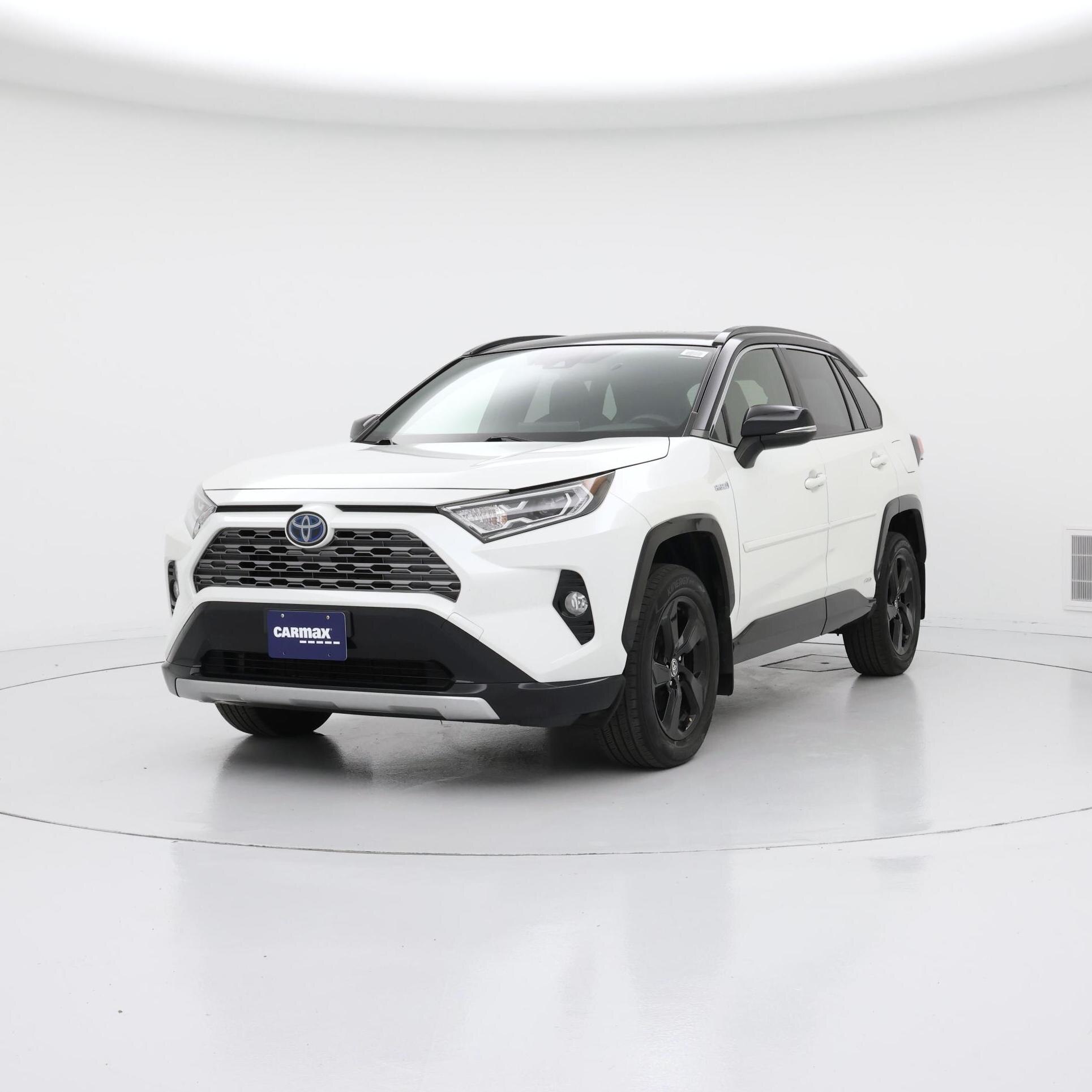 Thumbnail: 2020 Toyota RAV4 - 4