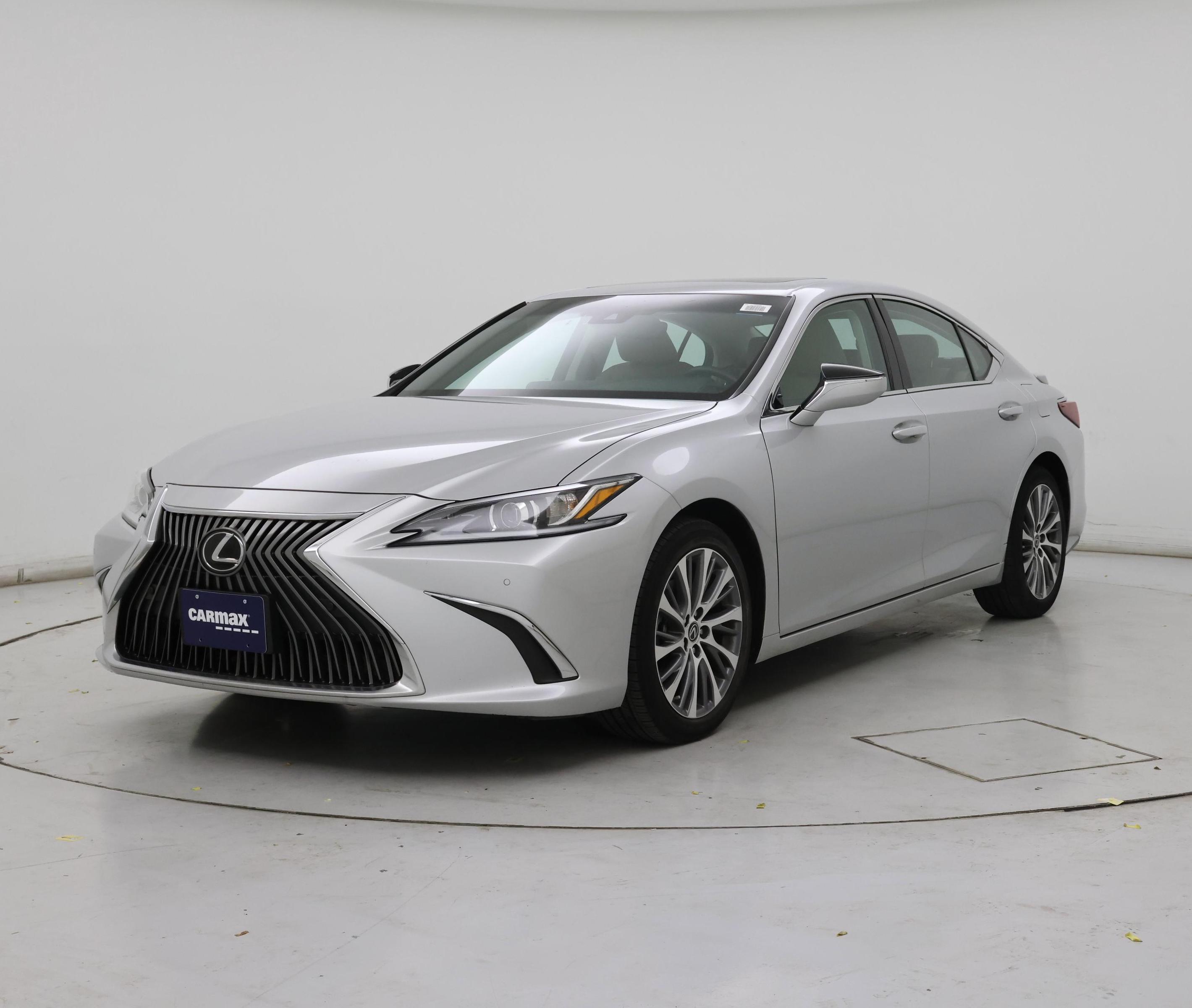 Thumbnail: 2021 Lexus ES - 4