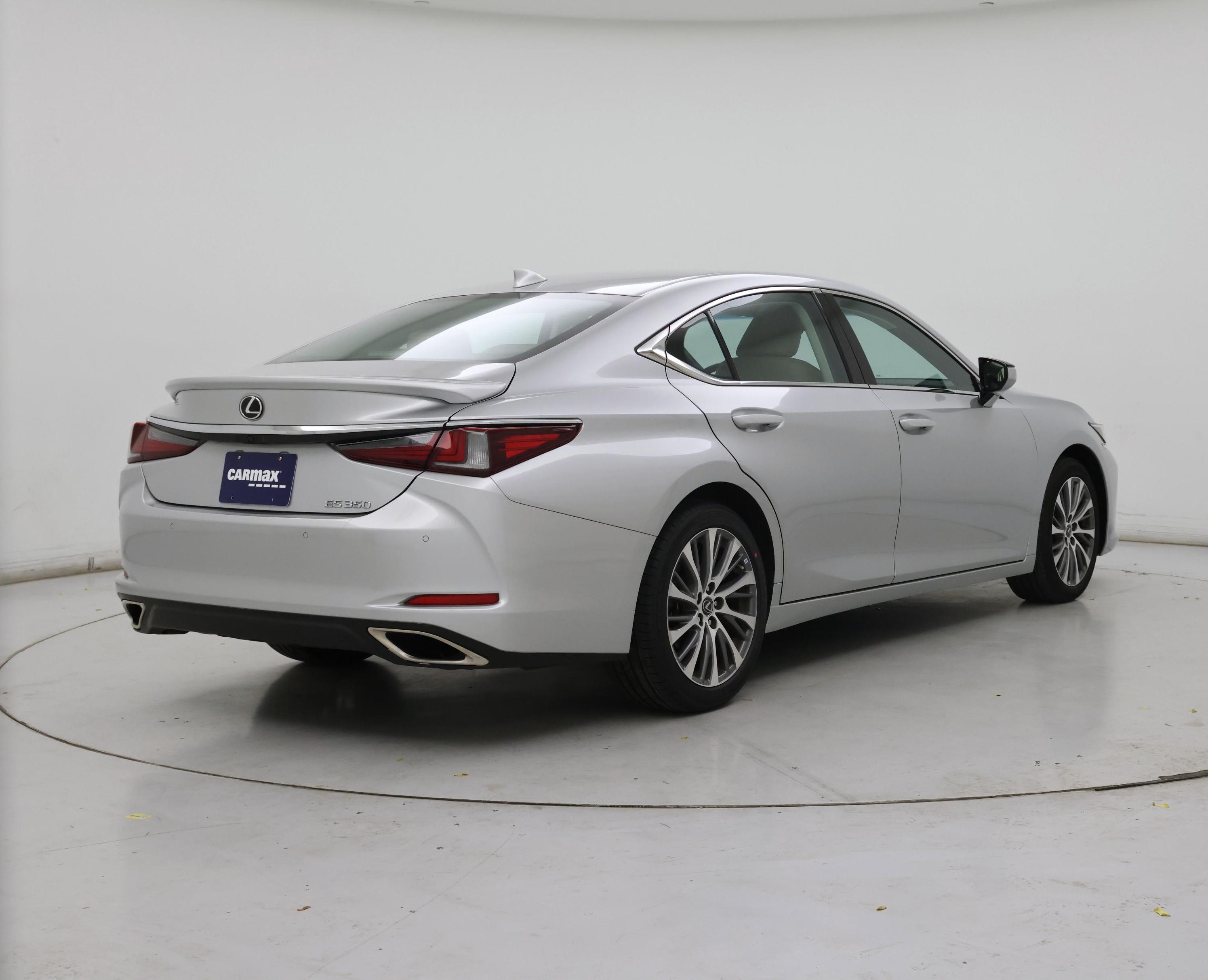 Thumbnail: 2021 Lexus ES - 8