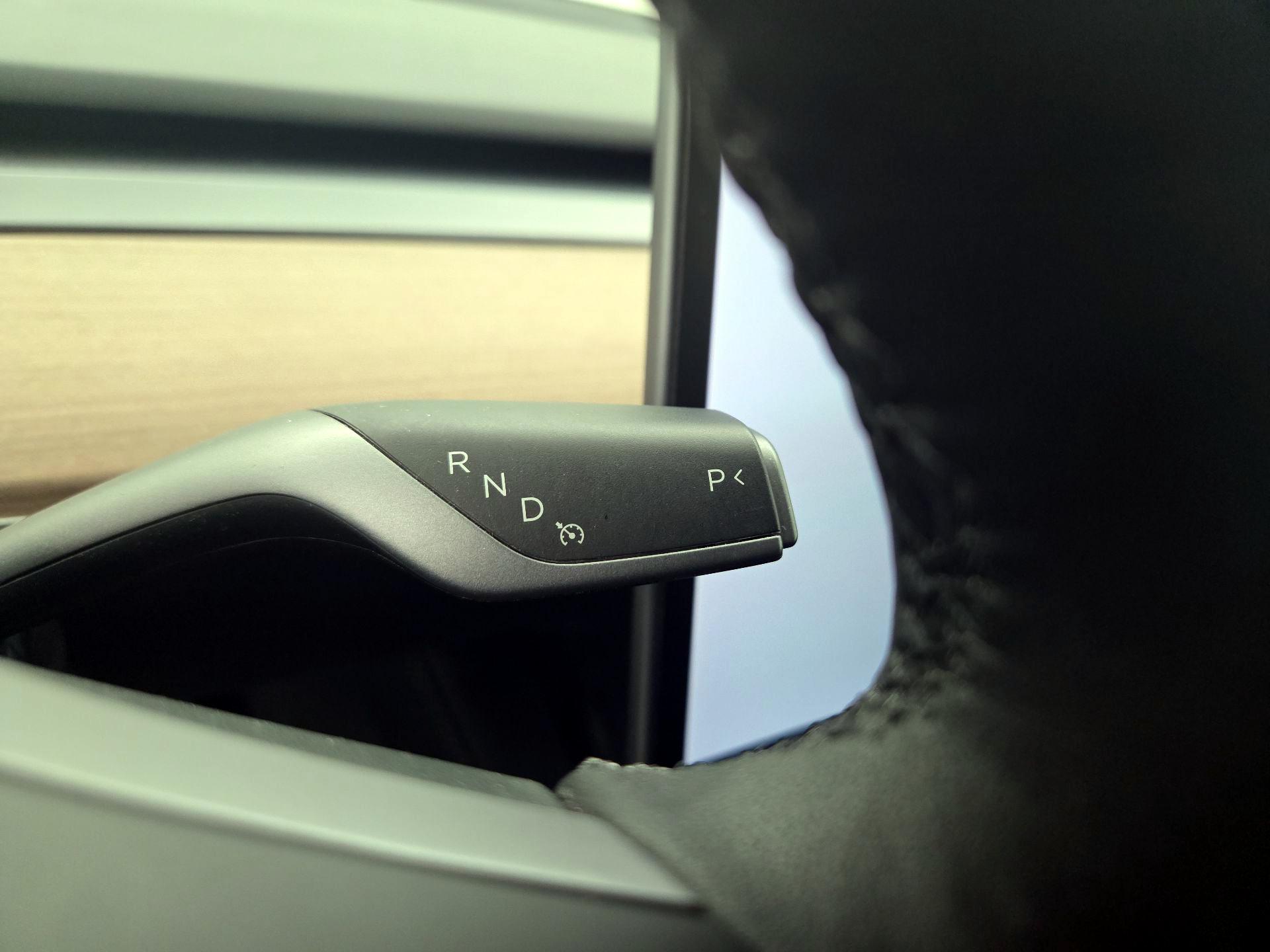 Thumbnail: 2023 Tesla Model Y - 18