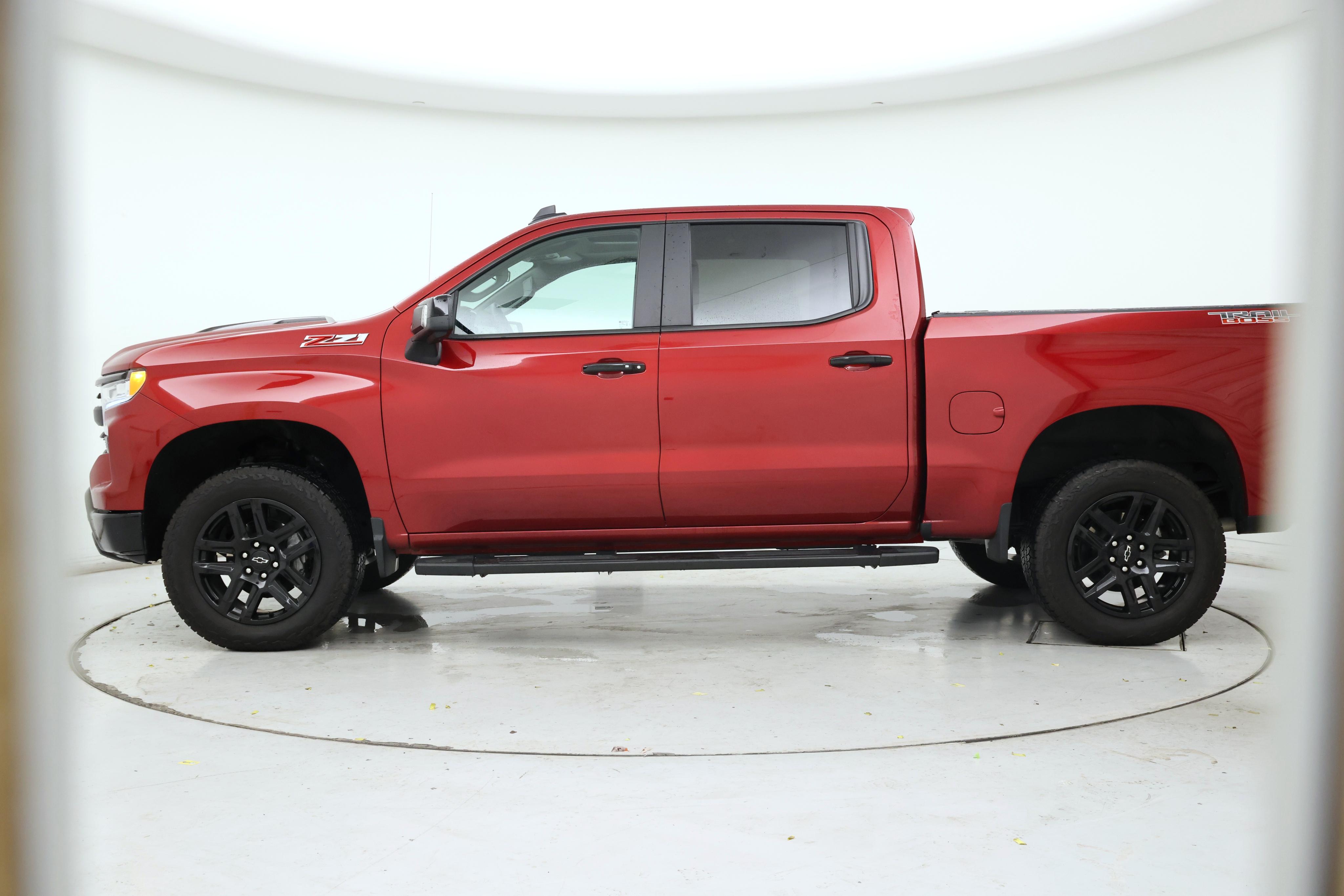 Thumbnail: 2026 Chevrolet Silverado 1500 - 3