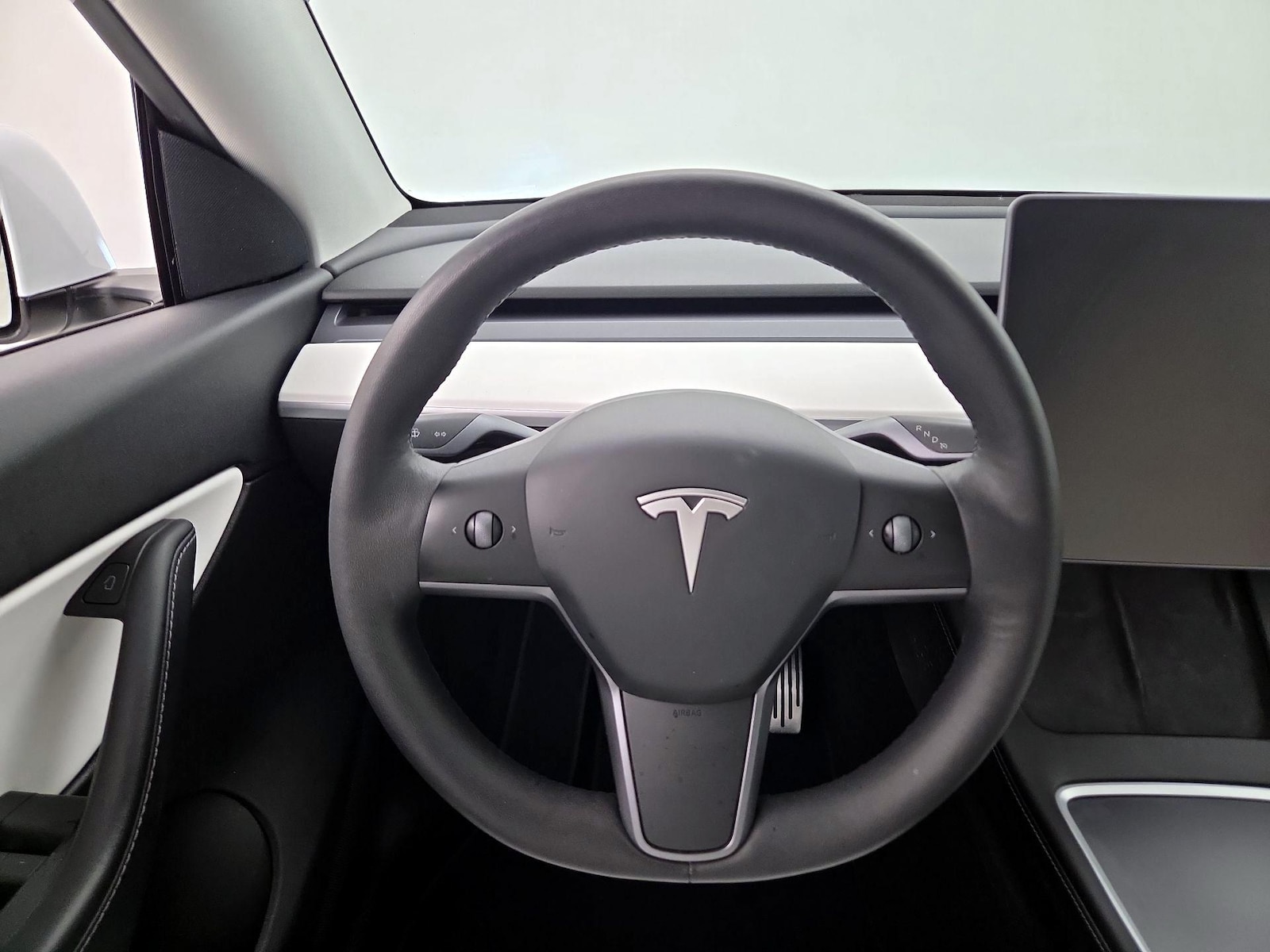 2021 Tesla Model Y Long Range - Photo 11