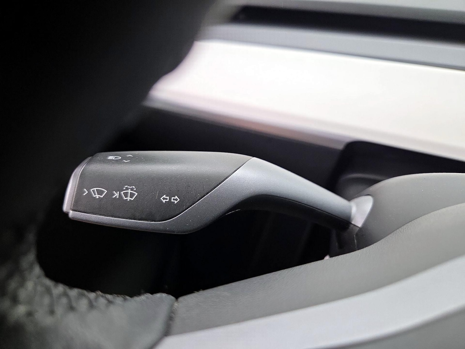 2021 Tesla Model Y Long Range - Photo 14