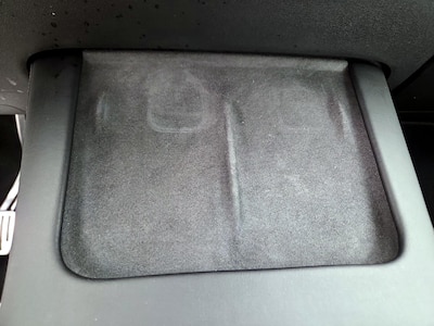 USB/AUX Ports