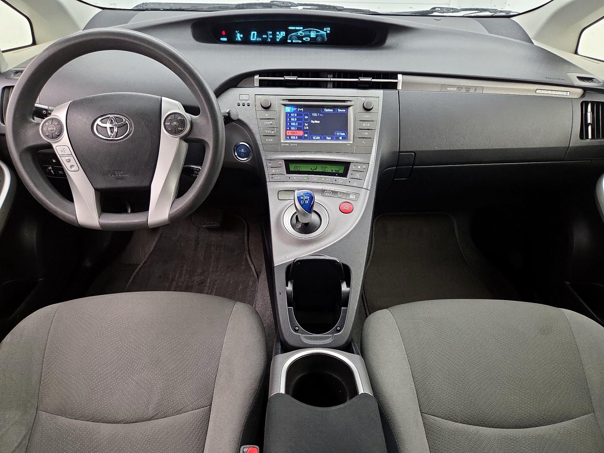 Thumbnail: 2014 Toyota Prius - 9