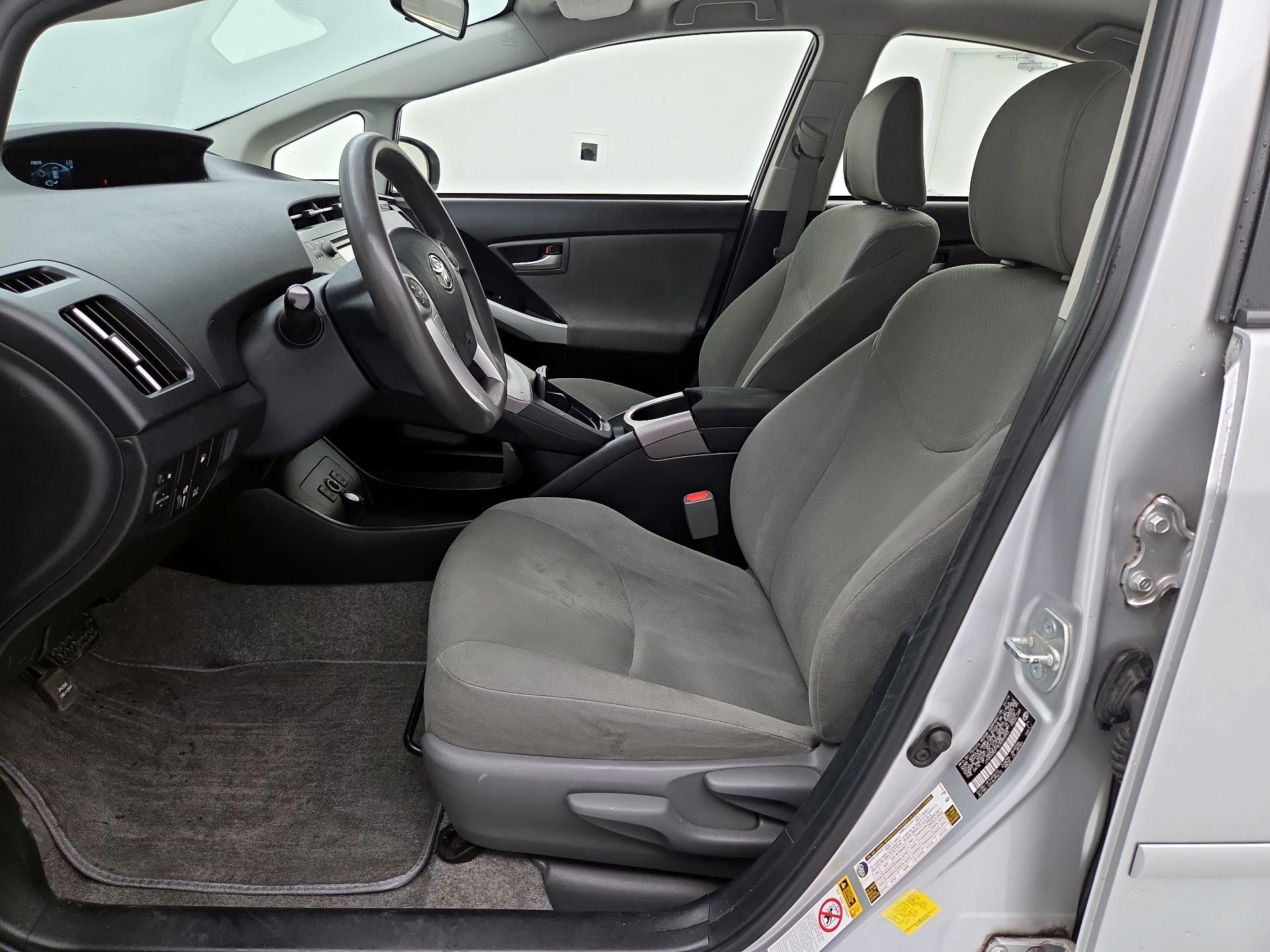 Thumbnail: 2014 Toyota Prius - 11