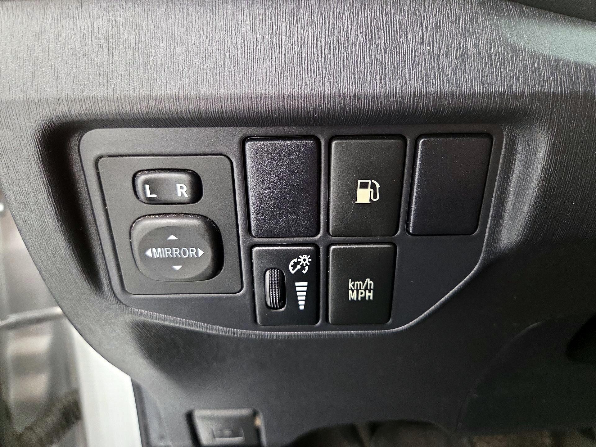 Thumbnail: 2014 Toyota Prius - 13