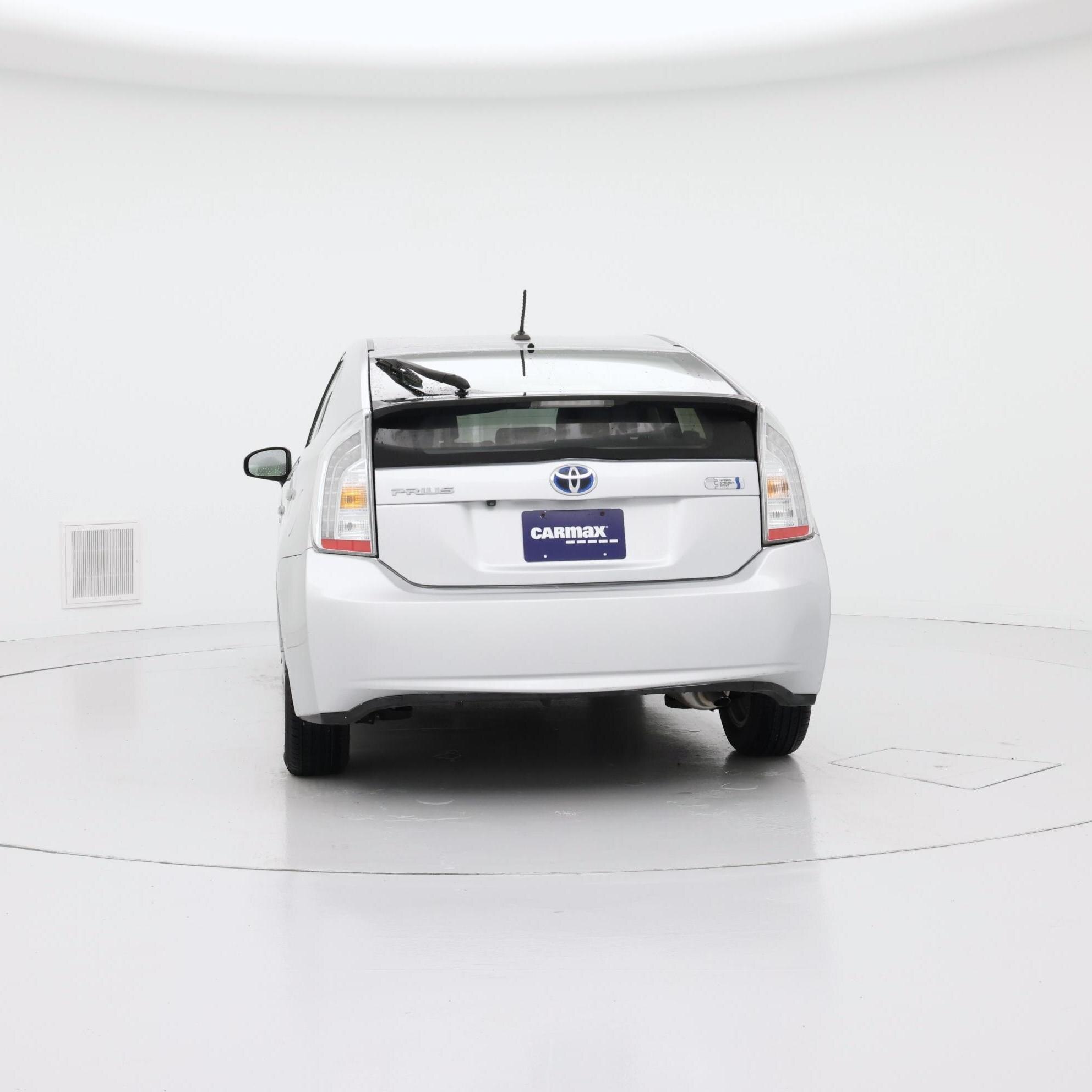 Thumbnail: 2014 Toyota Prius - 6