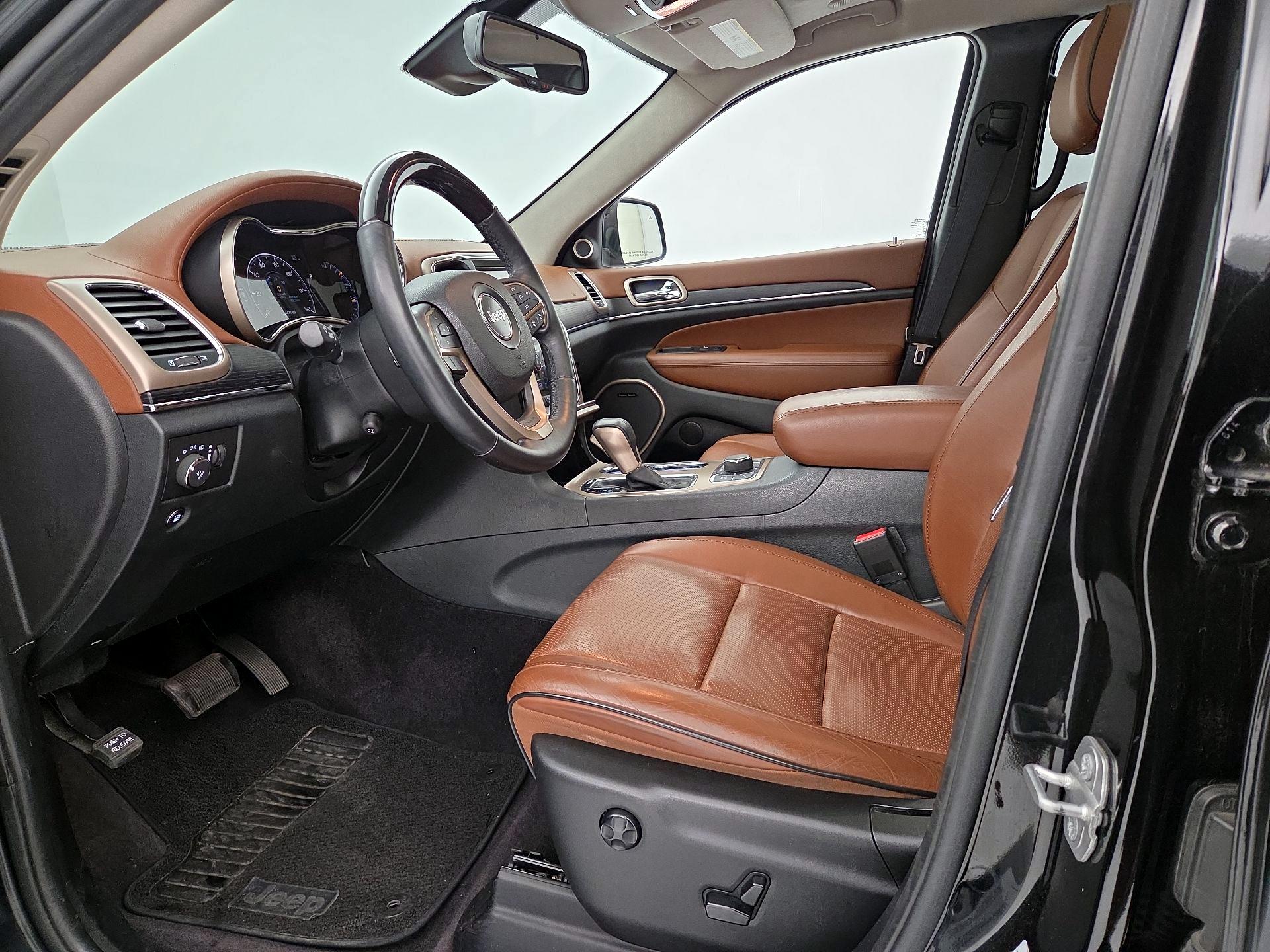 Thumbnail: 2016 Jeep Grand Cherokee - 11