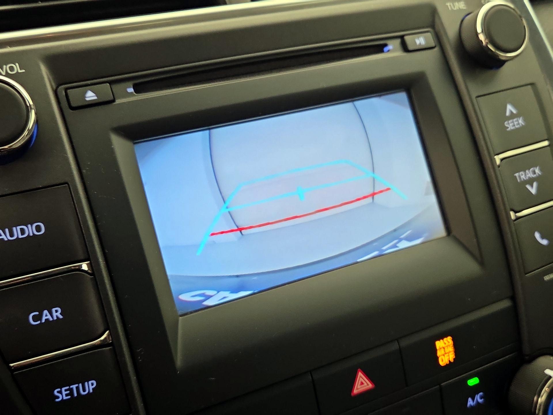 Thumbnail: 2015 Toyota Camry - 14
