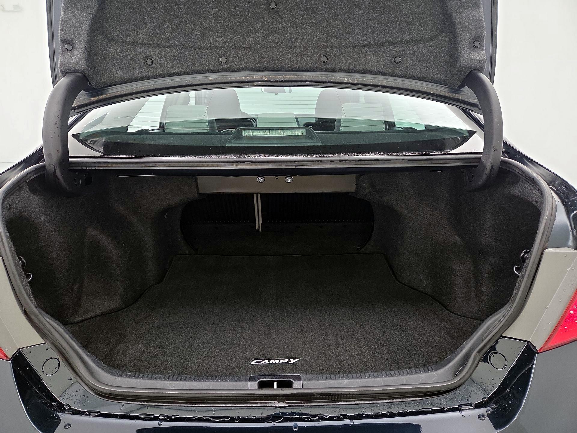 Thumbnail: 2015 Toyota Camry - 20