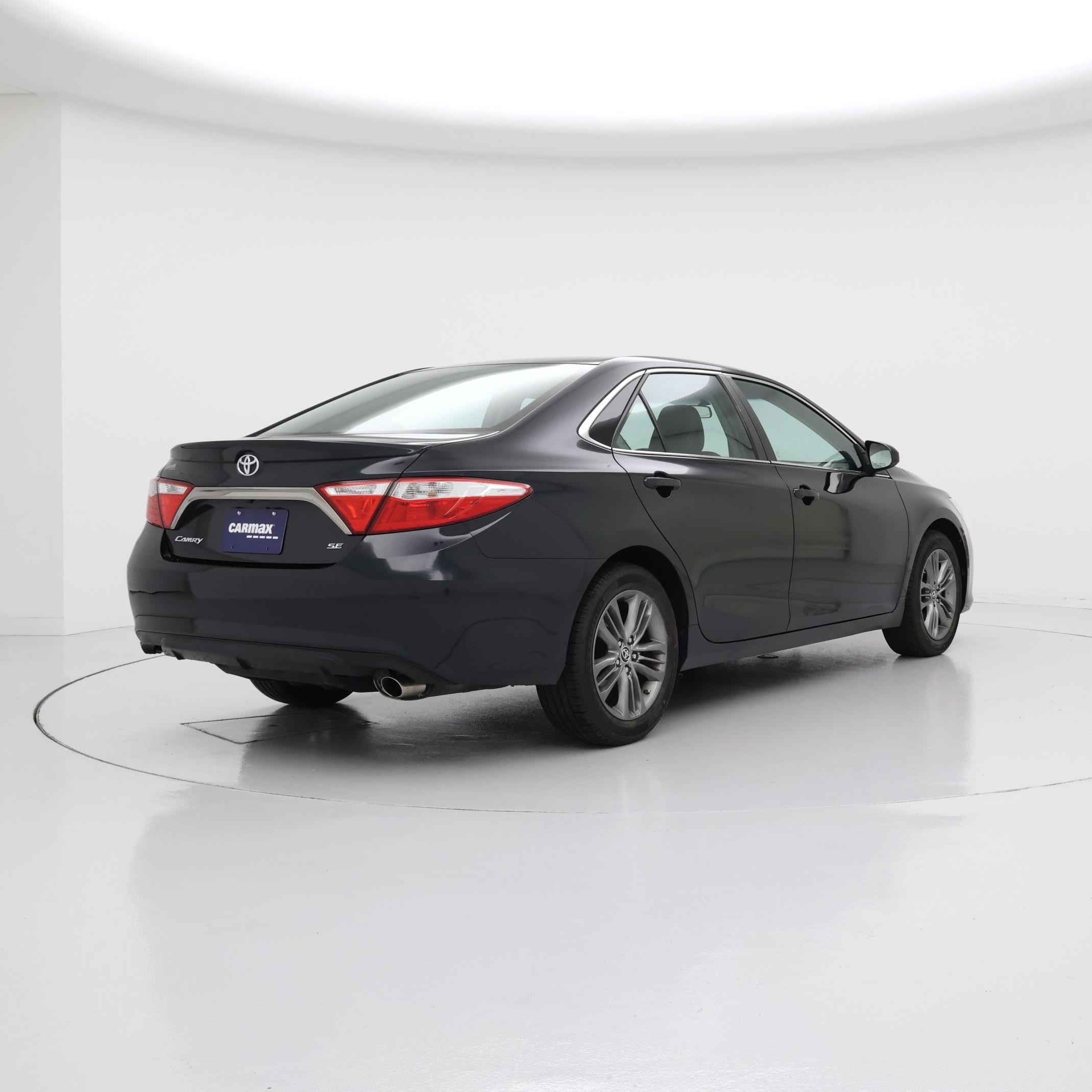 Thumbnail: 2015 Toyota Camry - 8