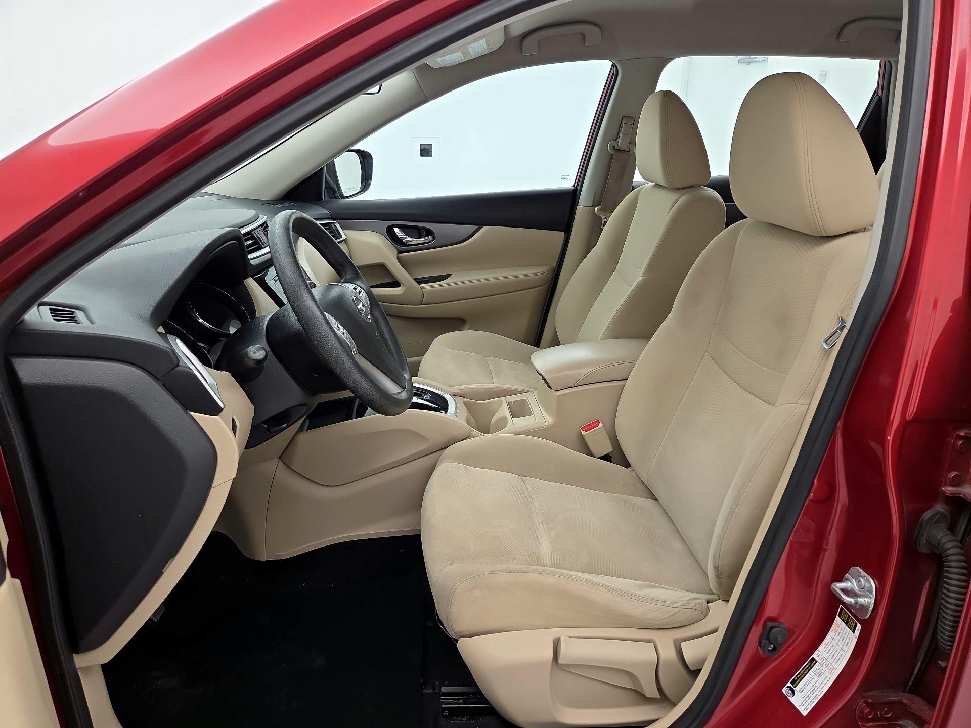 Thumbnail: 2016 Nissan Rogue - 11
