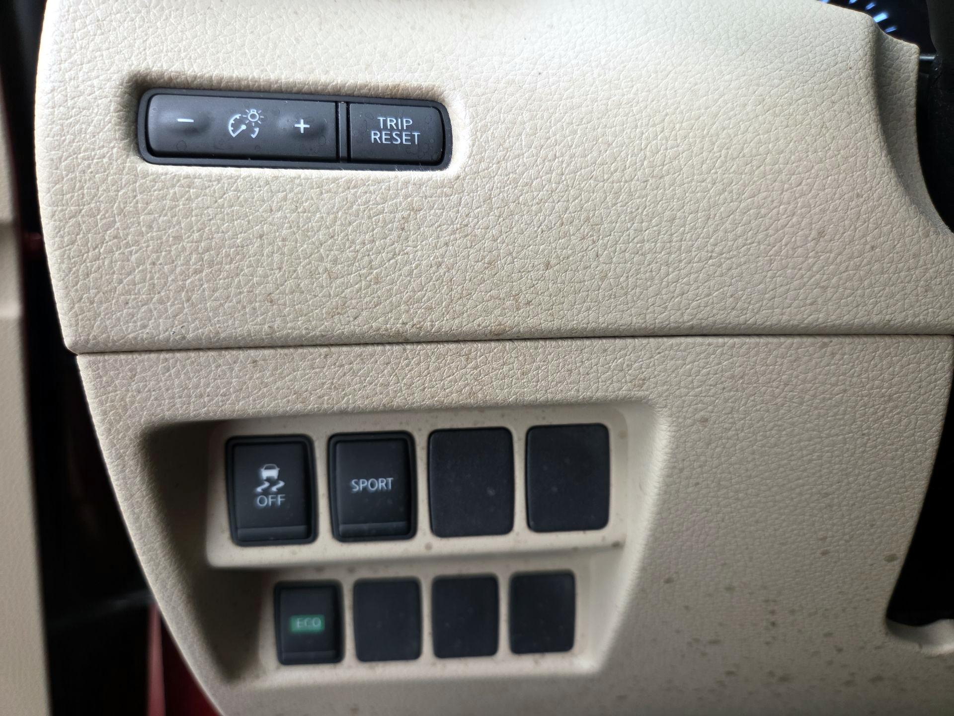 Thumbnail: 2016 Nissan Rogue - 13