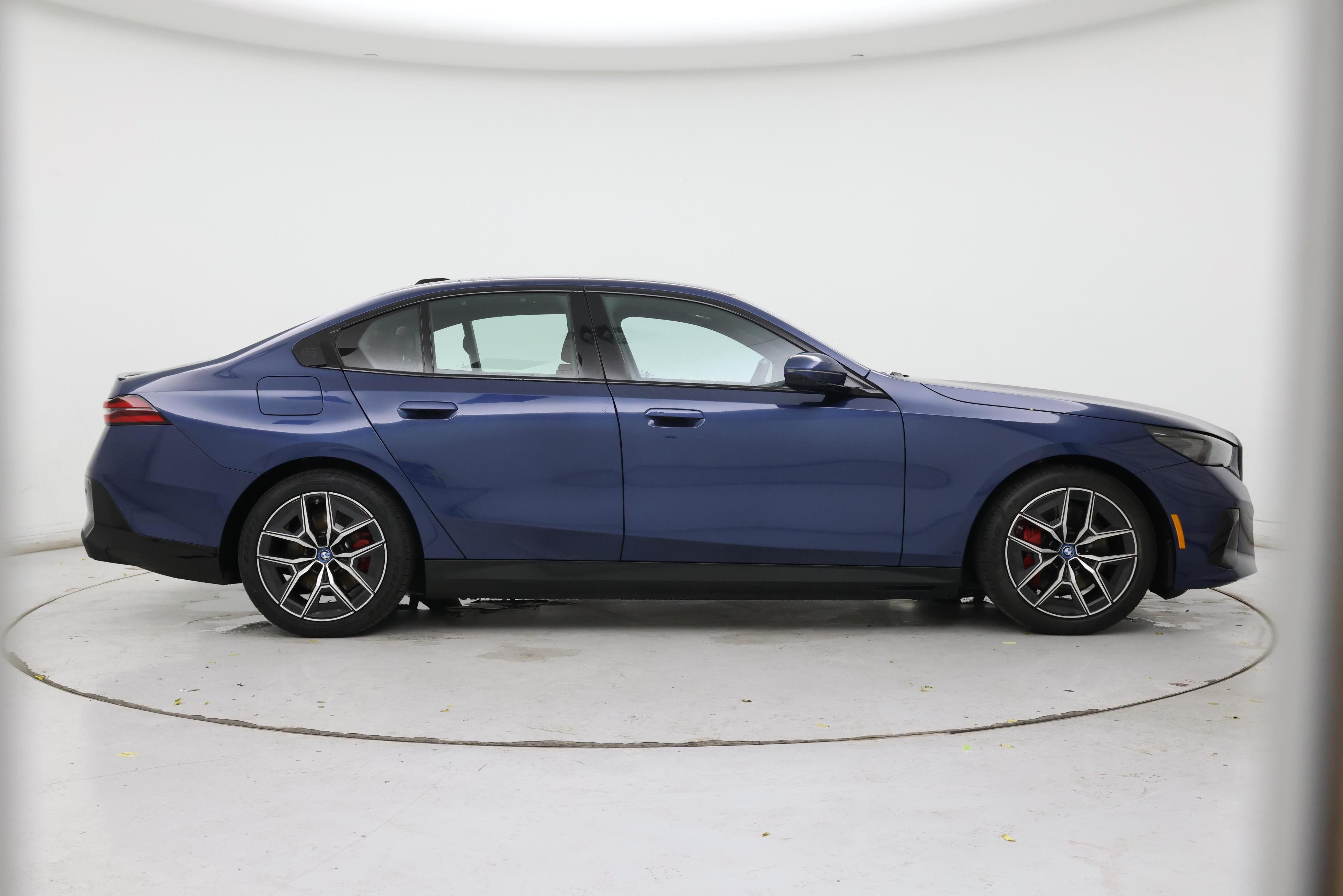 Thumbnail: 2025 BMW i5 - 7