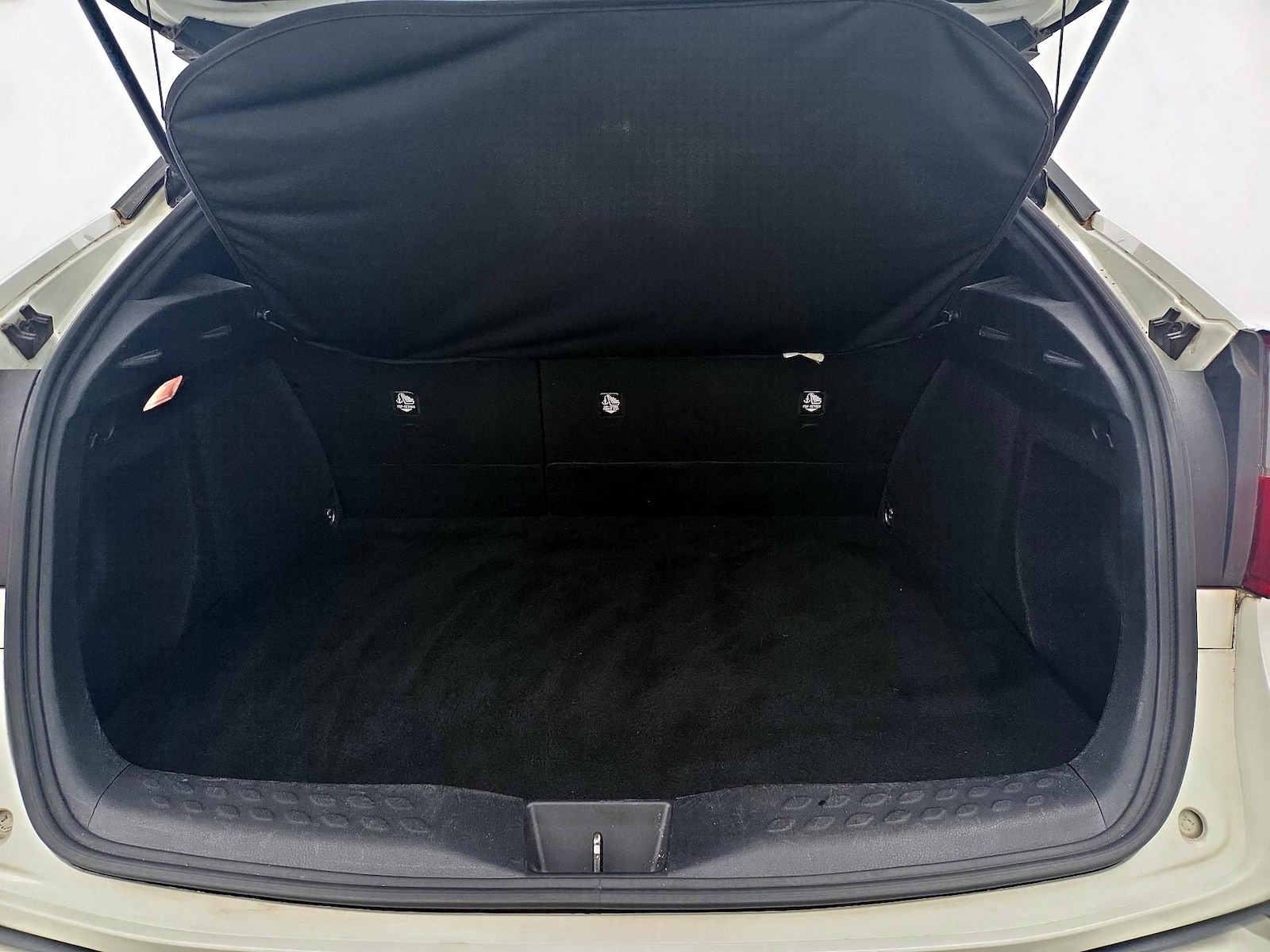 2018 Toyota C-HR XLE Premium - Photo 21