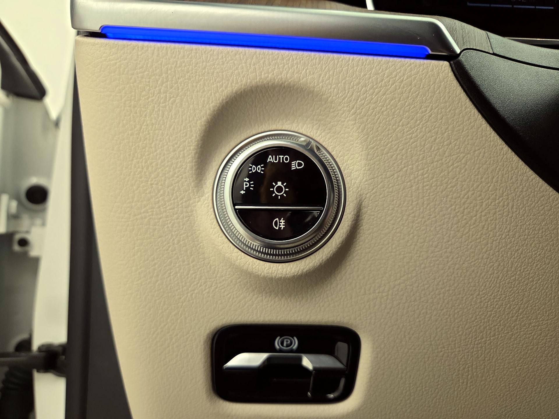 Thumbnail: 2022 Mercedes-Benz C-Class - 13