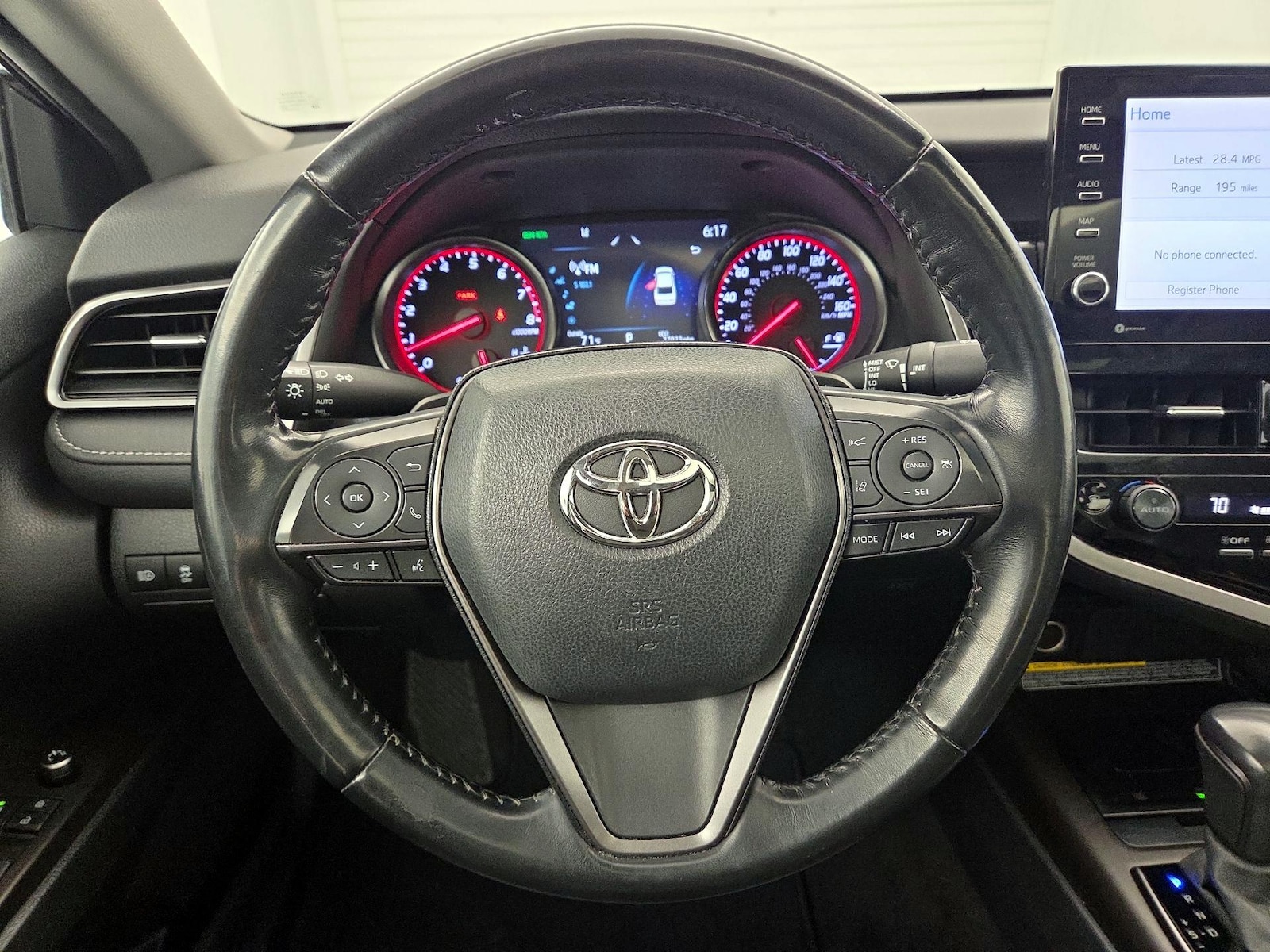 2021 Toyota Camry XSE - Photo 11