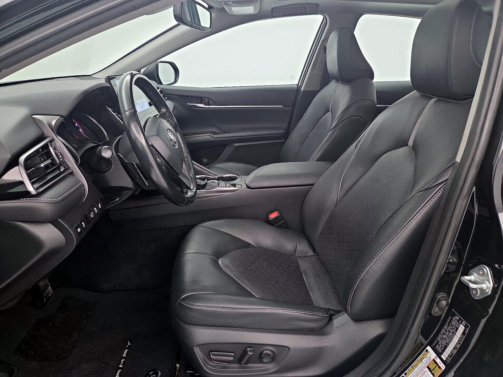 2021 Toyota Camry XSE - Photo 12