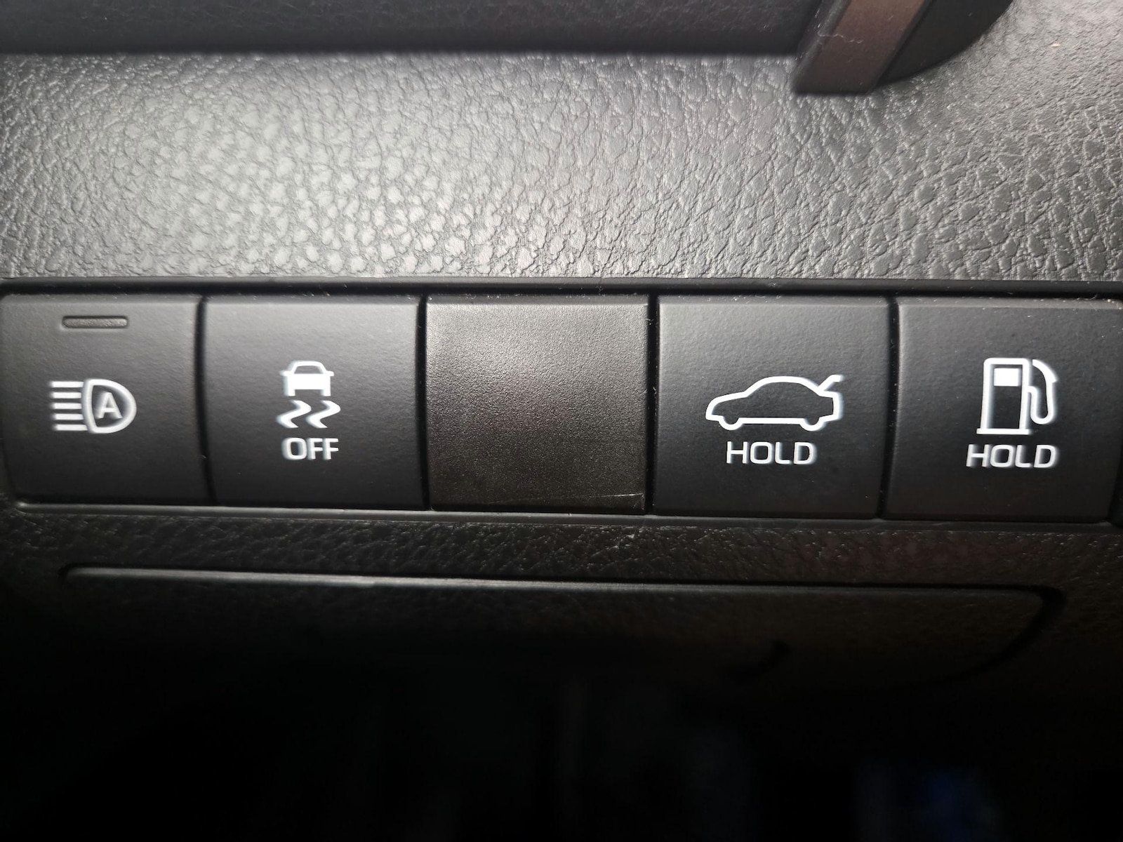 2021 Toyota Camry XSE - Photo 14
