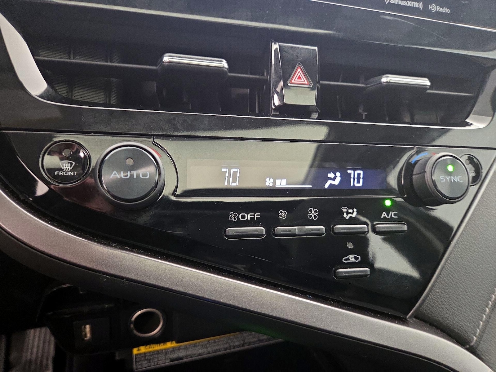 2021 Toyota Camry XSE - Photo 18