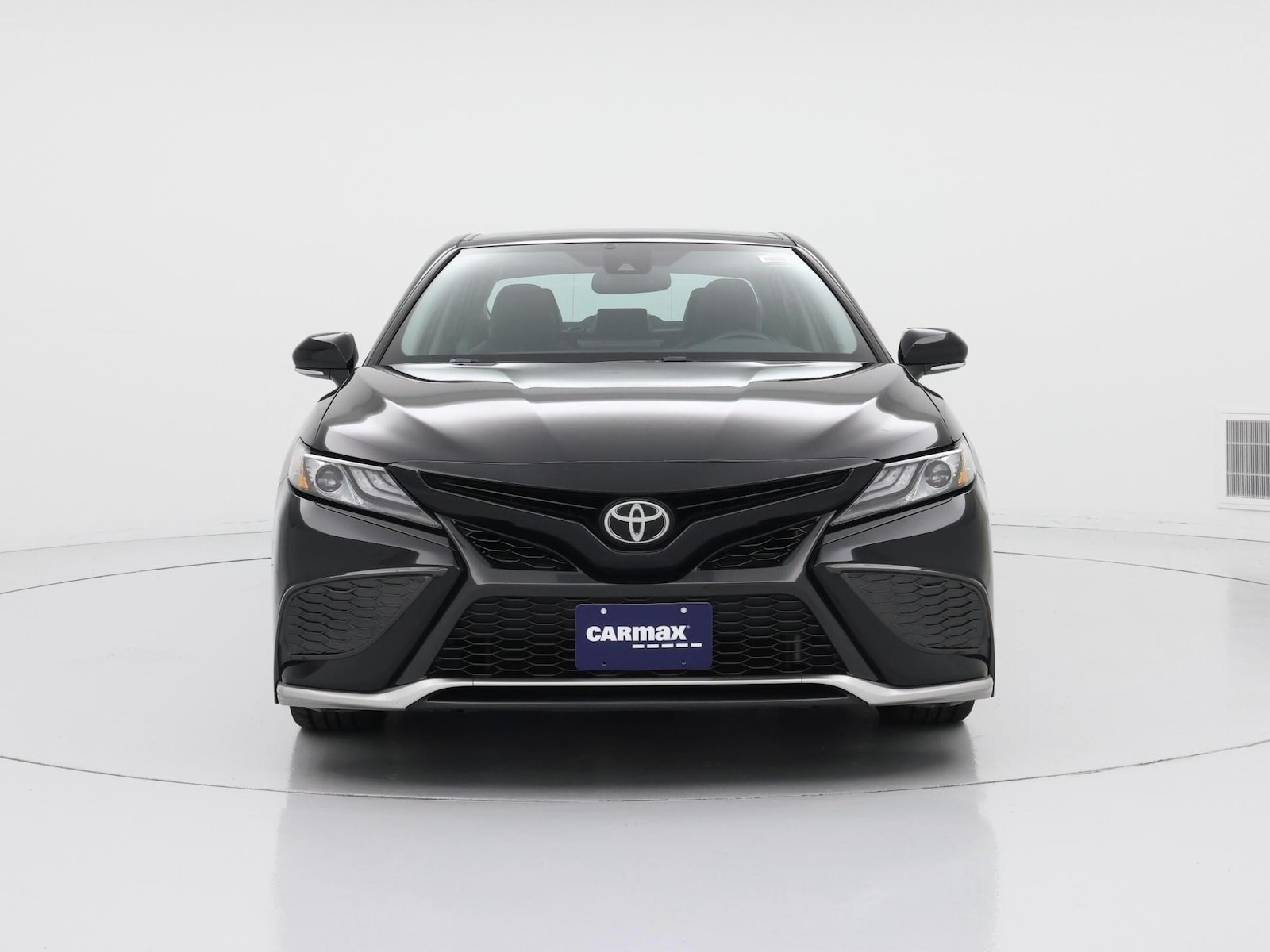 2021 Toyota Camry XSE - Photo 6