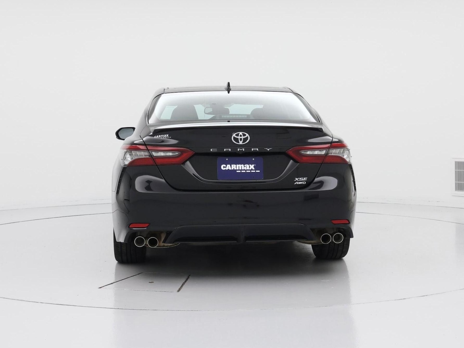 2021 Toyota Camry XSE - Photo 7