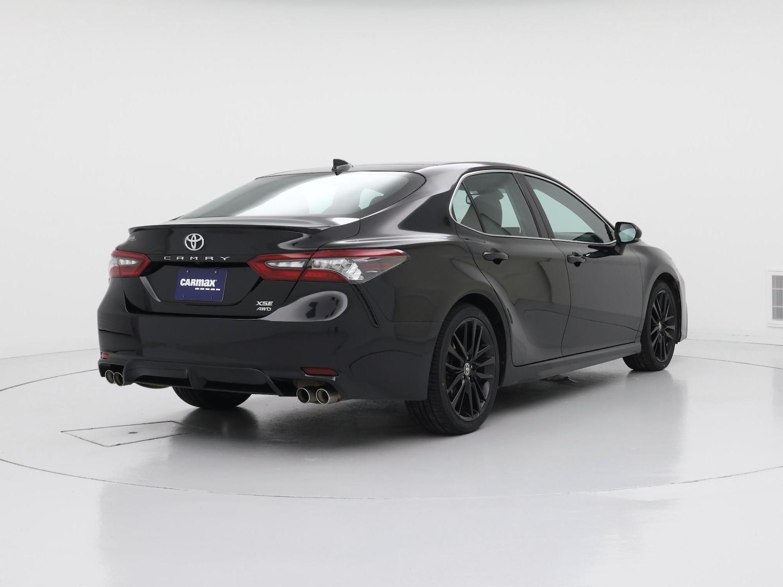 2021 Toyota Camry XSE - Photo 9