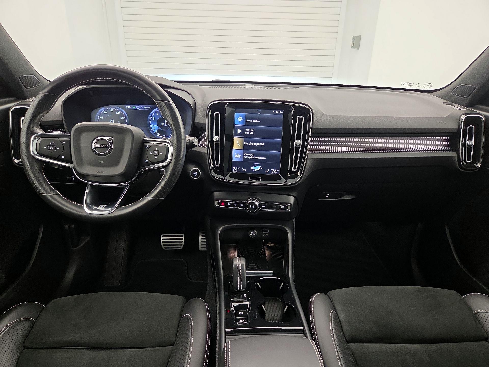 Thumbnail: 2019 Volvo XC40 - 9