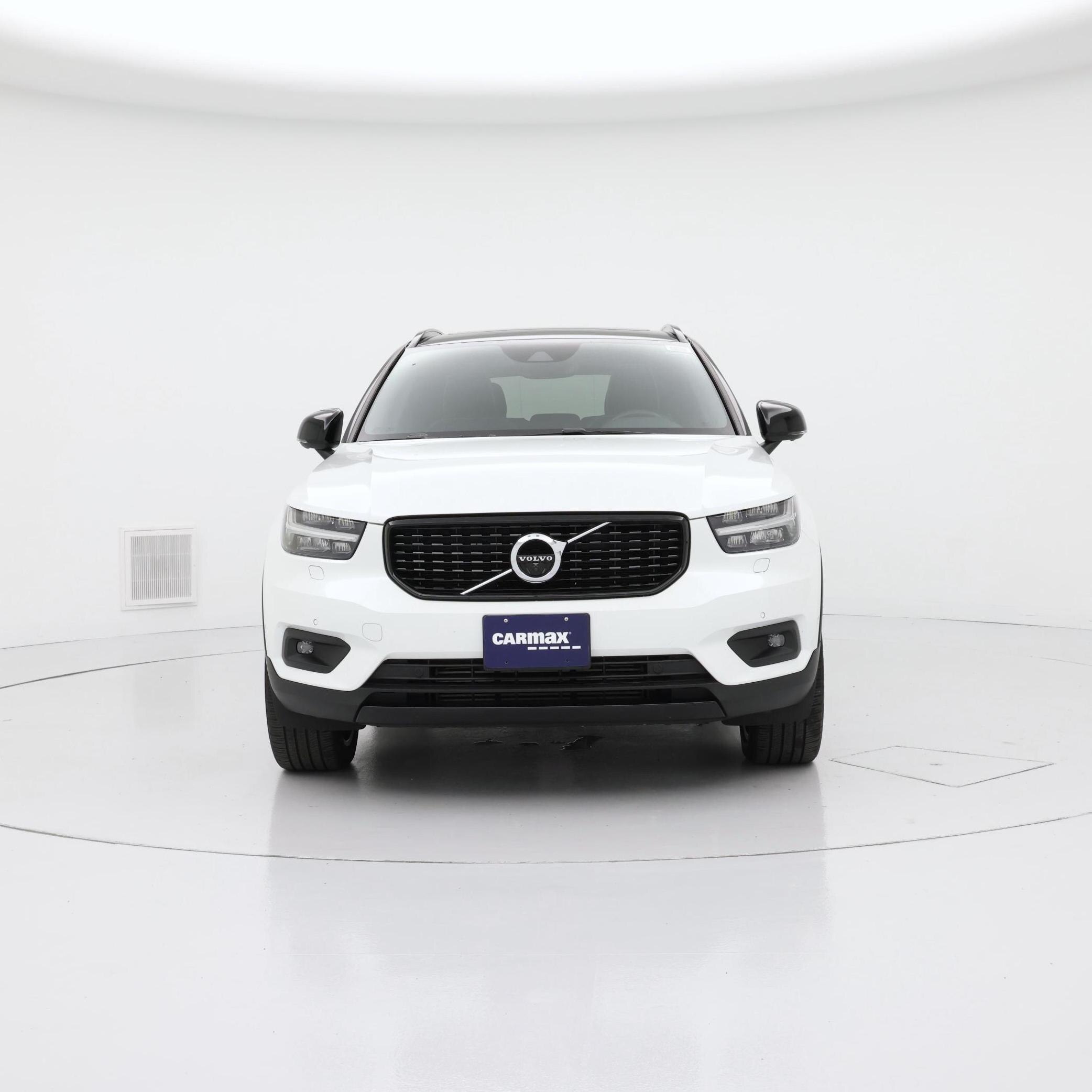 Thumbnail: 2019 Volvo XC40 - 5