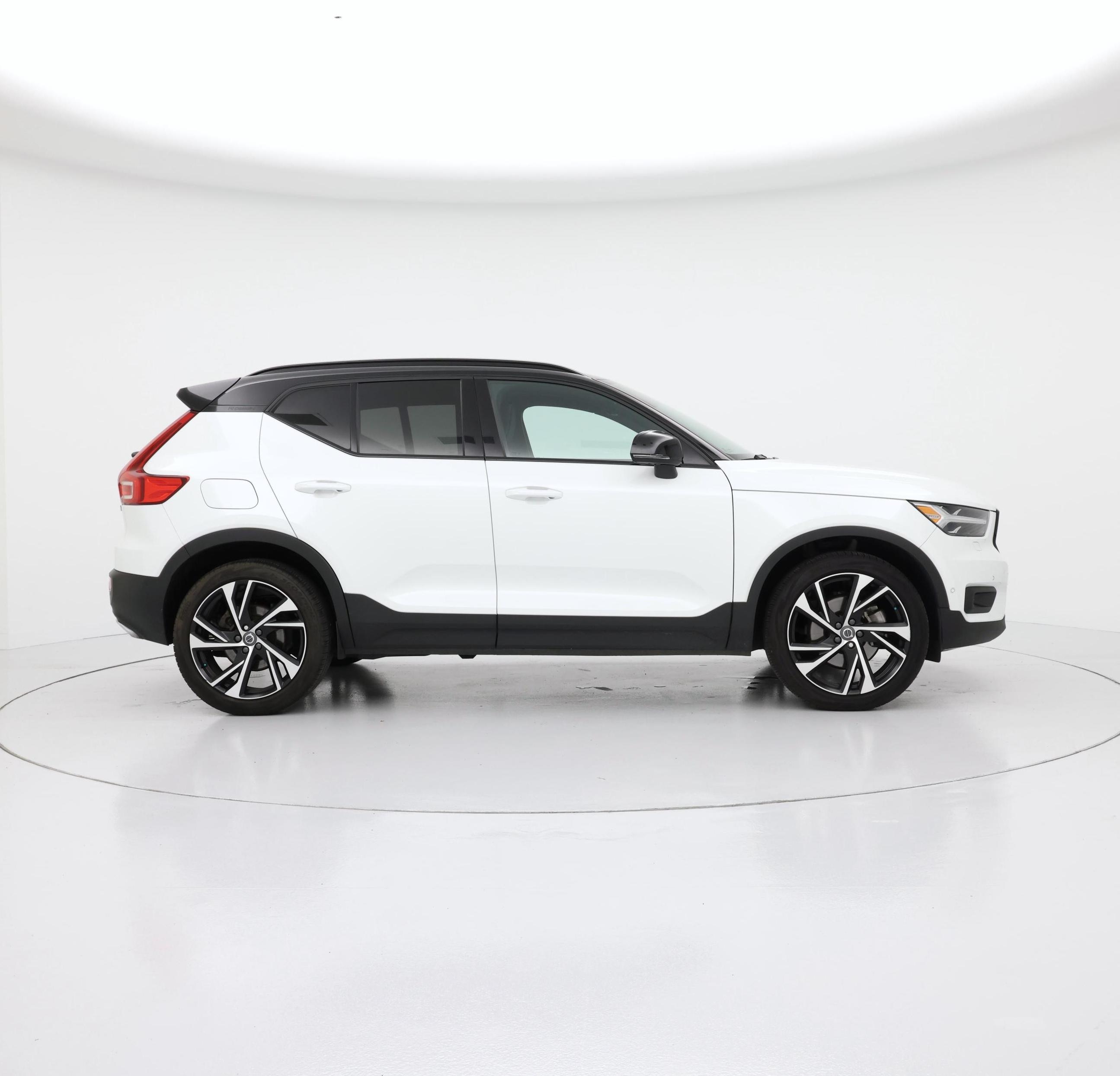 Thumbnail: 2019 Volvo XC40 - 7
