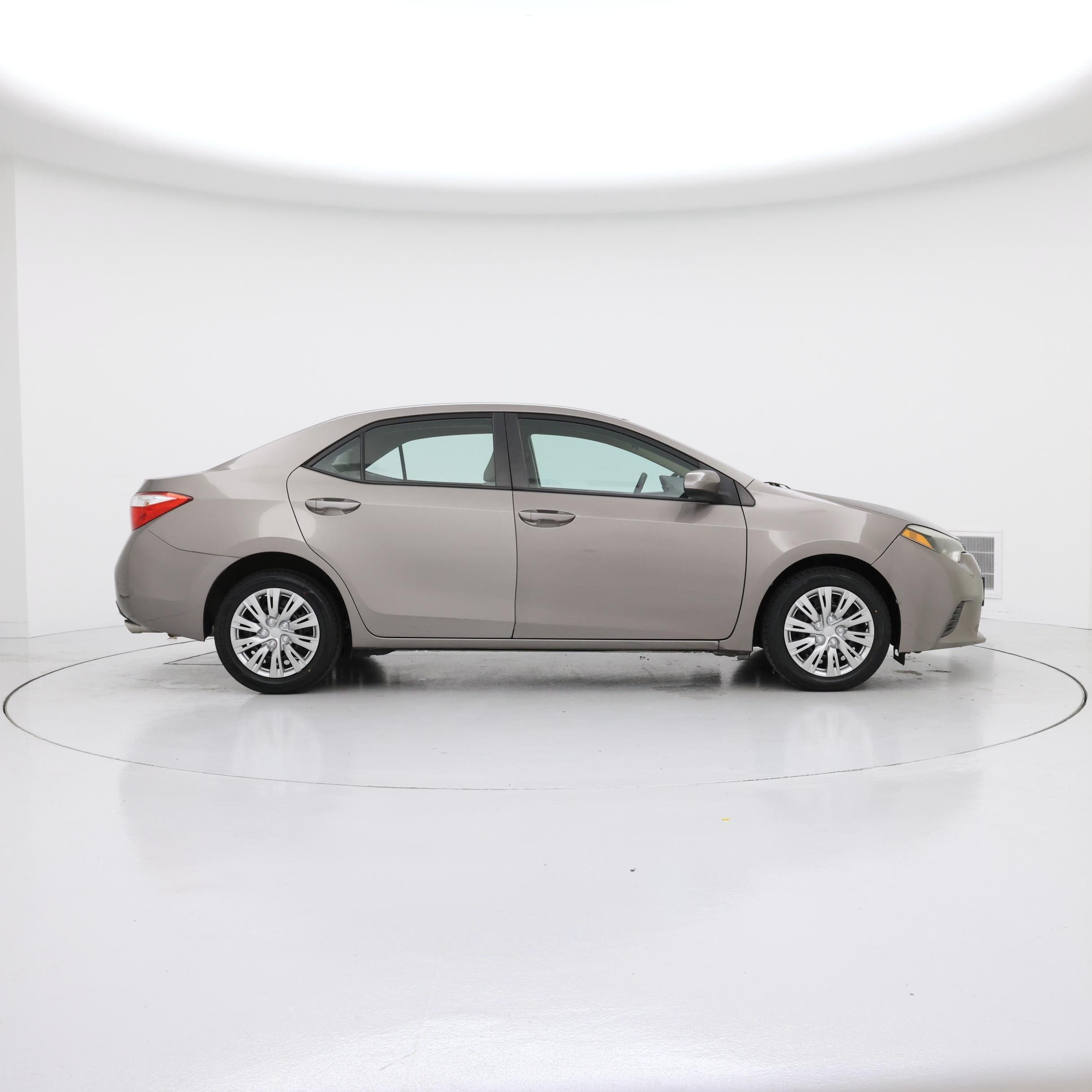 Thumbnail: 2015 Toyota Corolla - 7