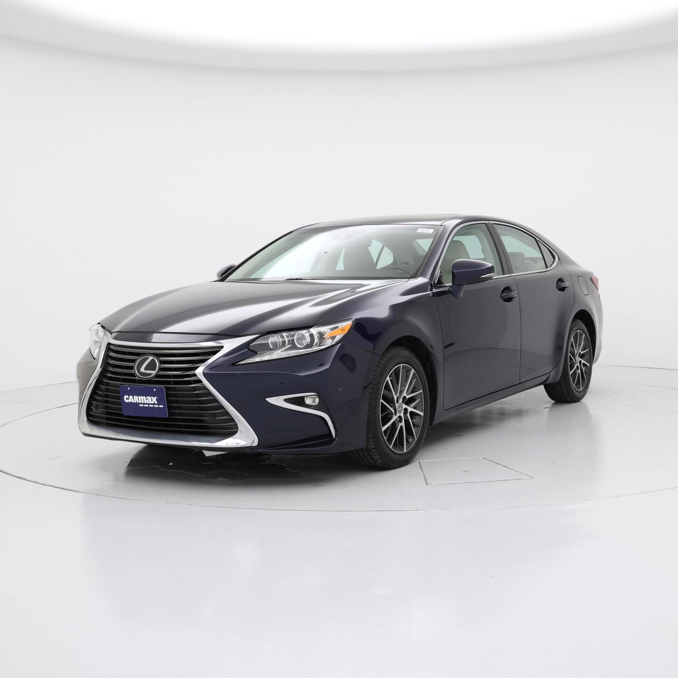 Thumbnail: 2018 Lexus ES - 4