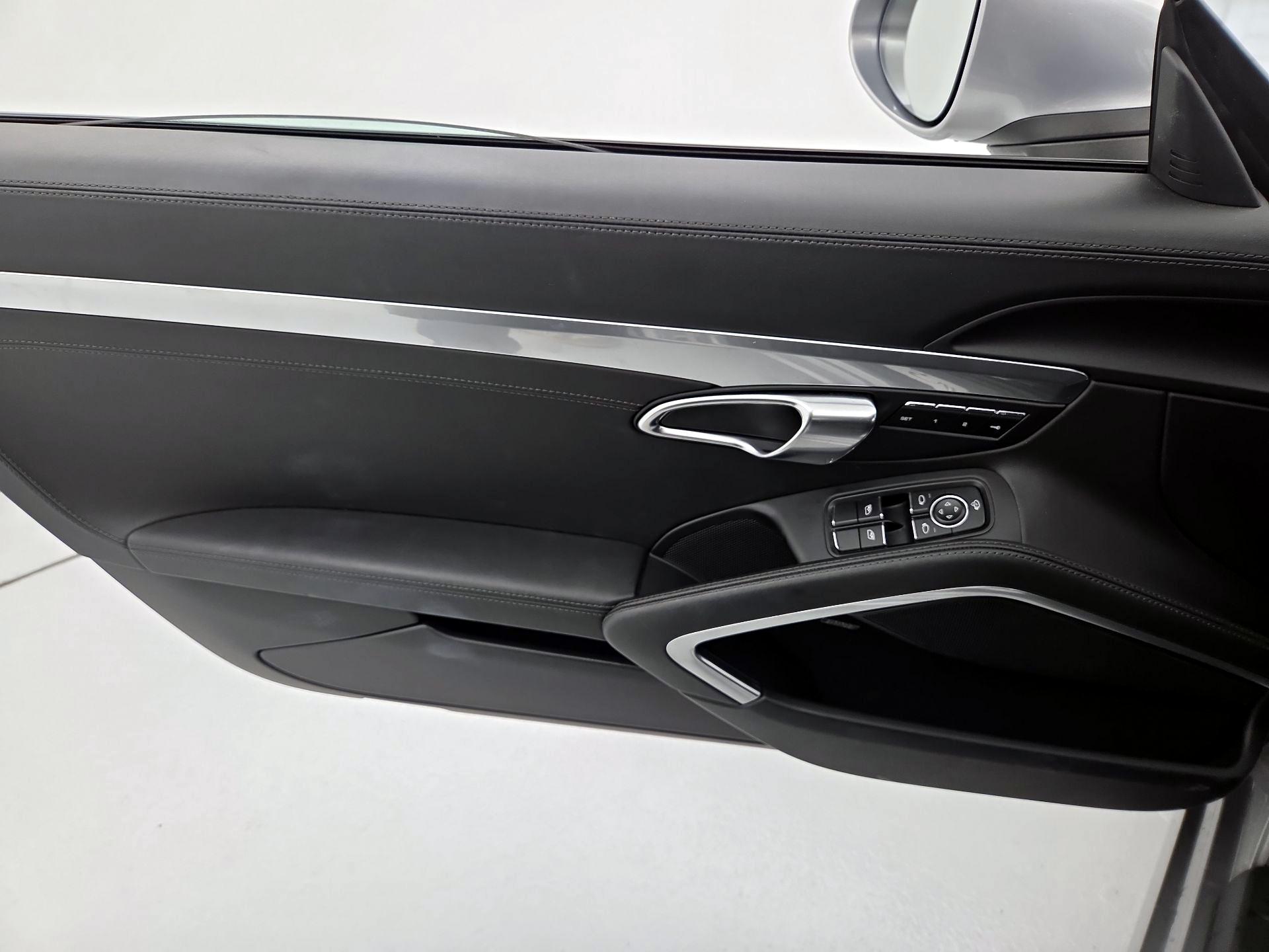 Thumbnail: 2019 Porsche 718 Cayman - 12