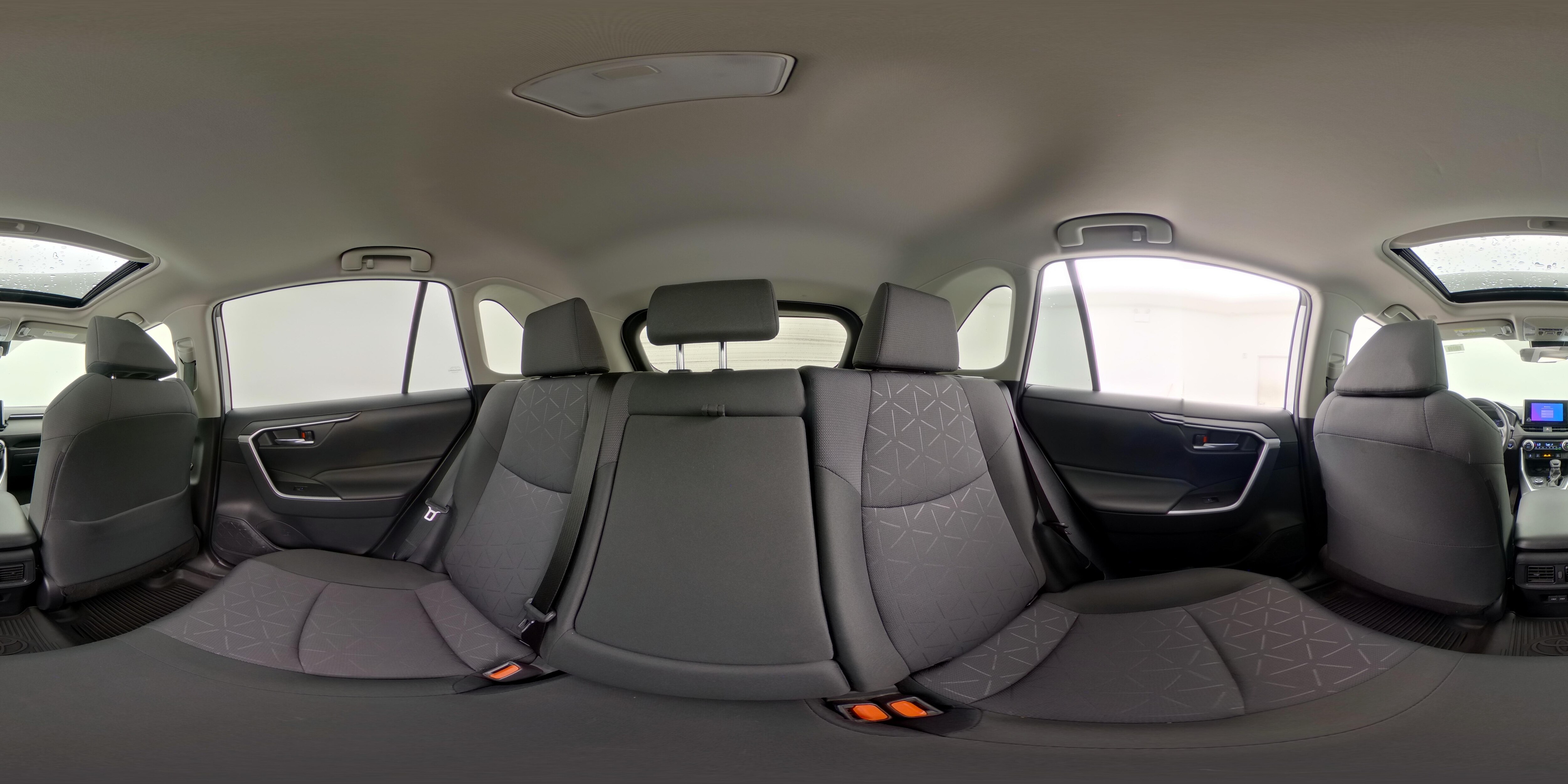 2023 Toyota RAV4 XLE - Photo 26