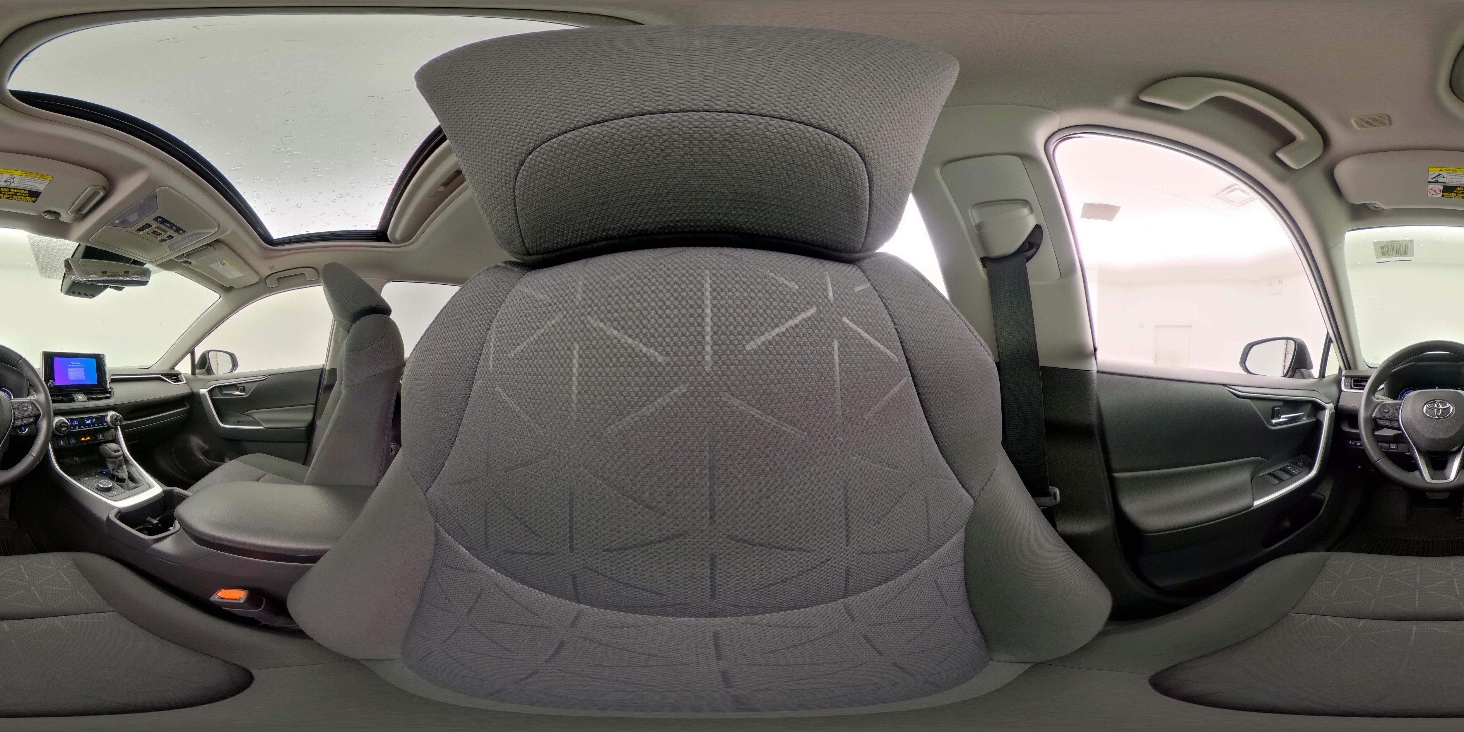 2023 Toyota RAV4 XLE - Photo 27