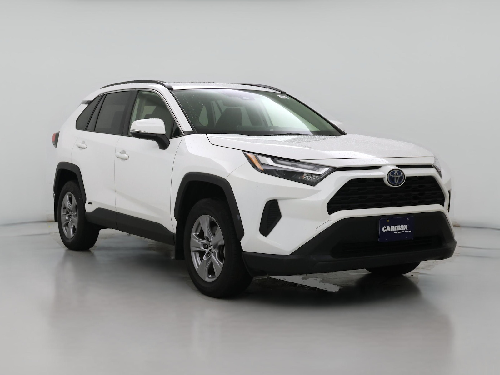 2023 Toyota RAV4 XLE - Photo 1