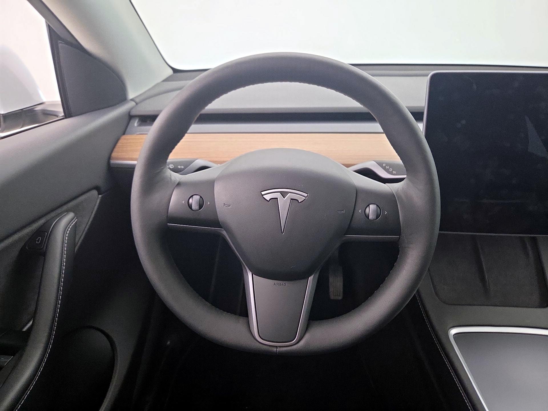 Thumbnail: 2022 Tesla Model Y - 10