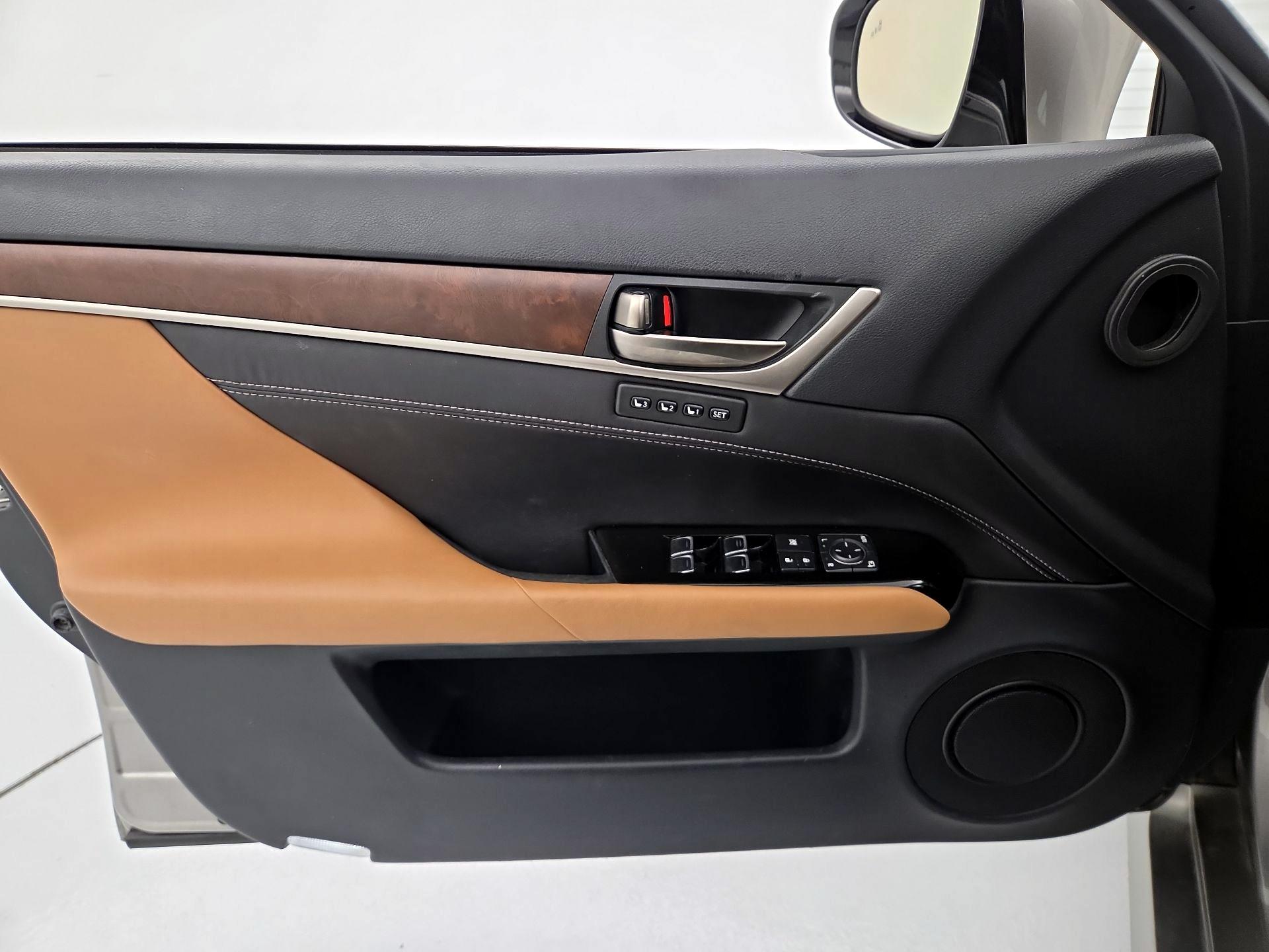 Thumbnail: 2016 Lexus GS - 12