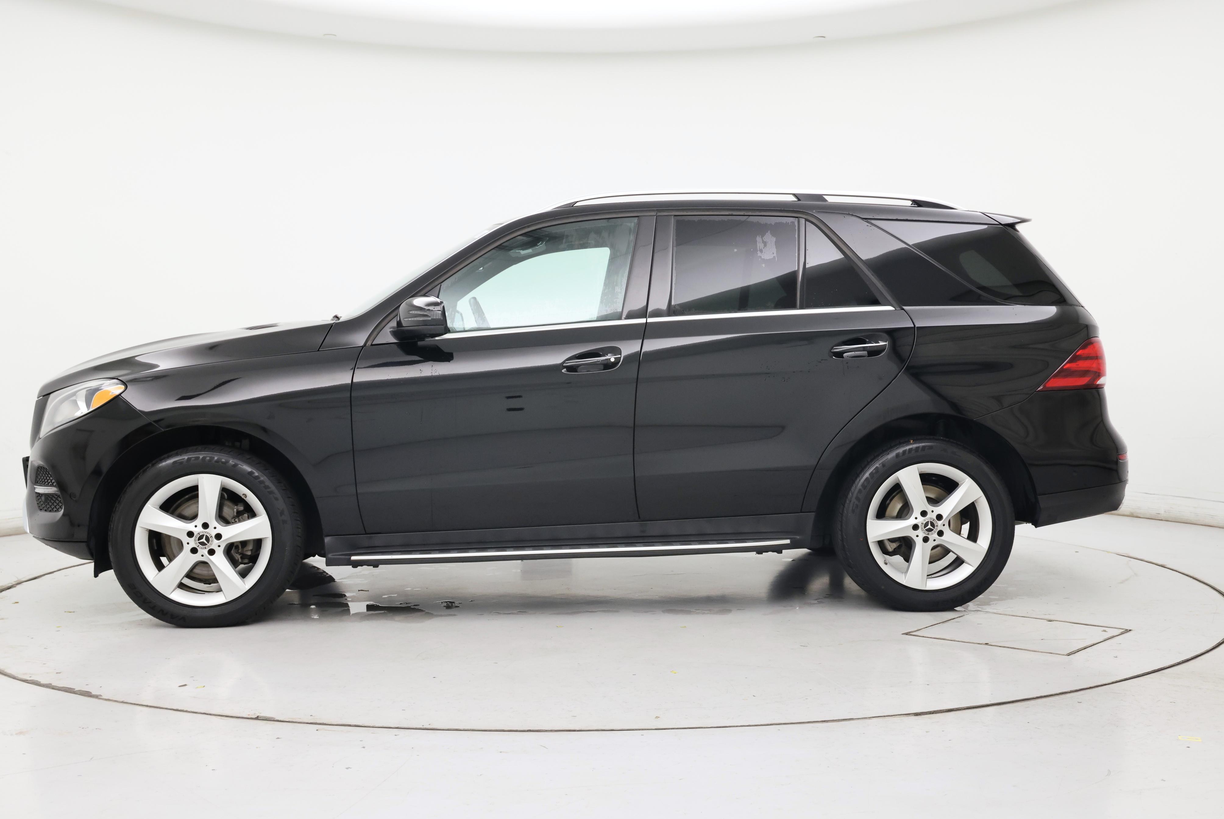 Thumbnail: 2018 Mercedes-Benz GLE - 3