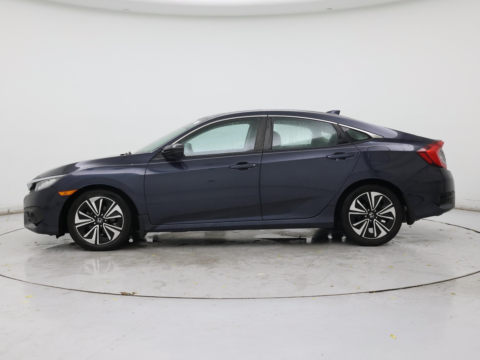 2016 Honda Civic EX-L - Photo 4