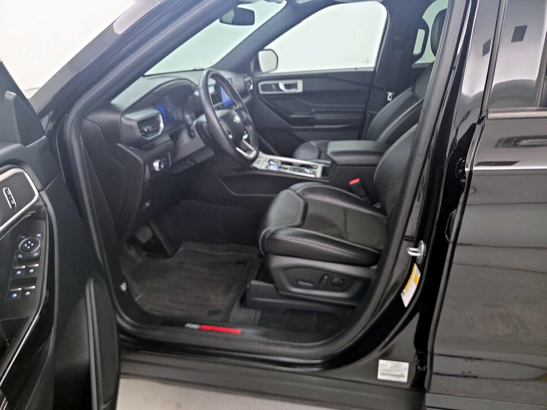 Thumbnail: 2022 Ford Explorer - 11