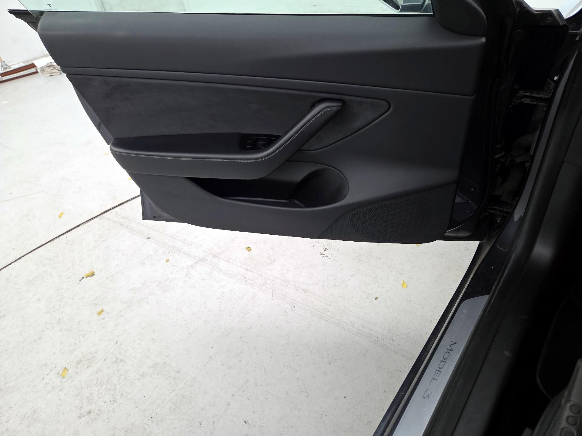 Thumbnail: 2019 Tesla Model 3 - 12
