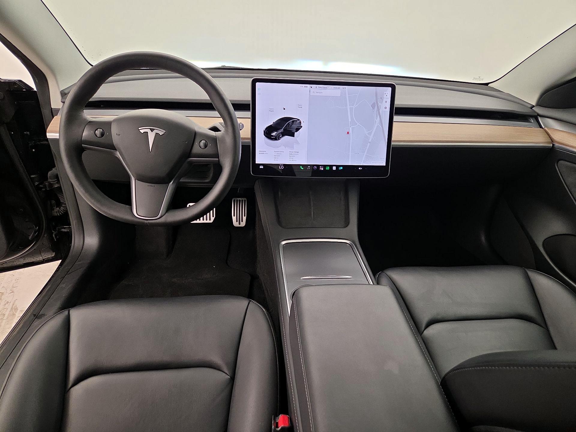 Thumbnail: 2022 Tesla Model 3 - 9