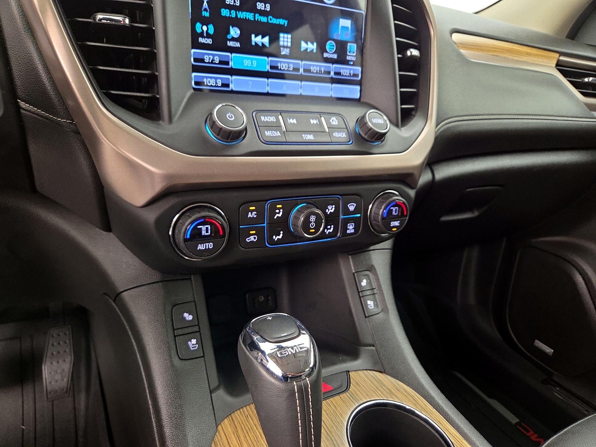 Thumbnail: 2018 GMC Acadia - 17