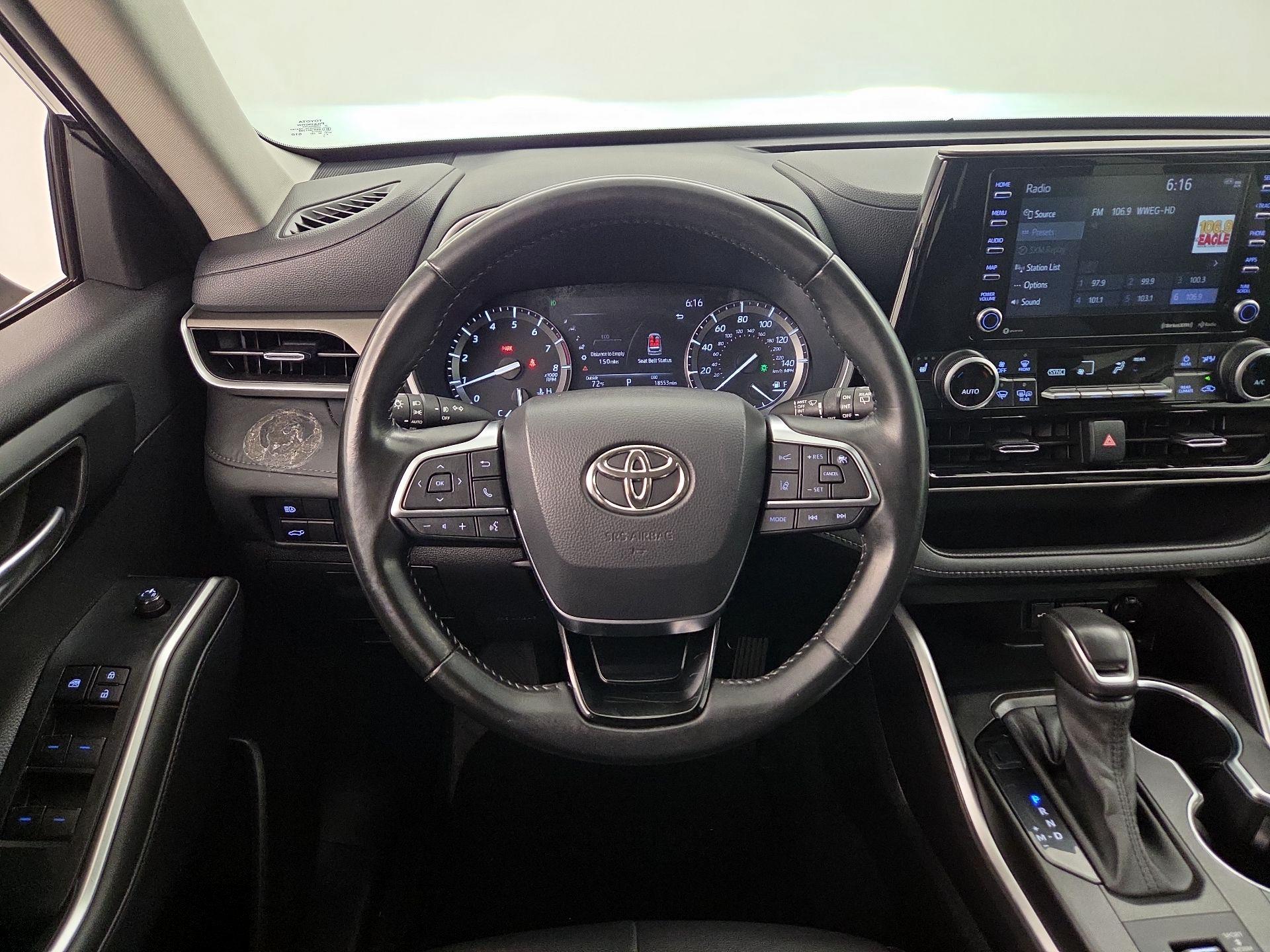 Thumbnail: 2021 Toyota Highlander - 10