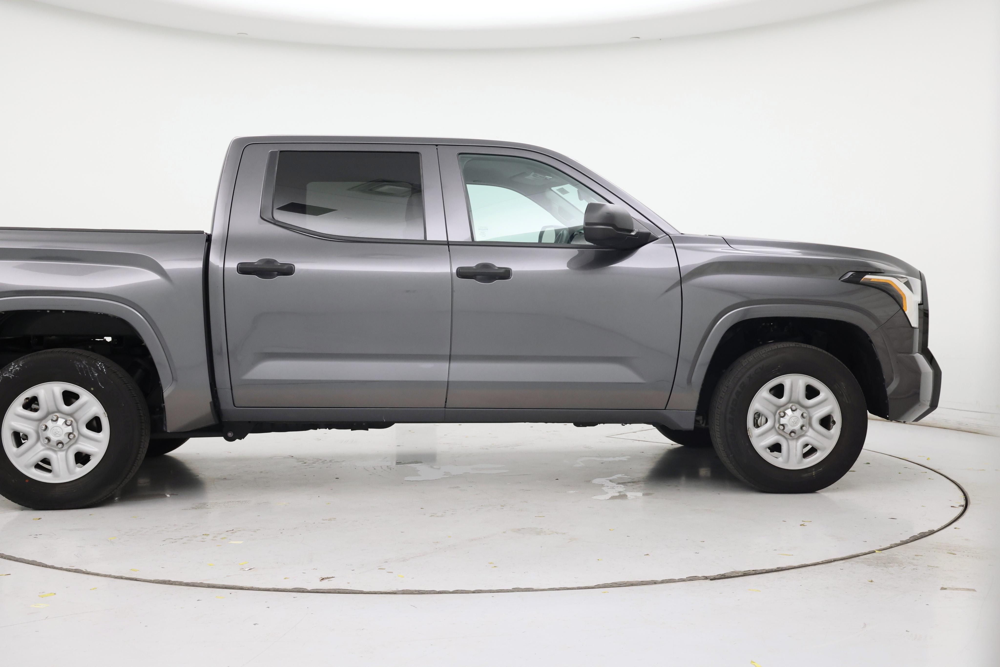 Thumbnail: 2022 Toyota Tundra - 7