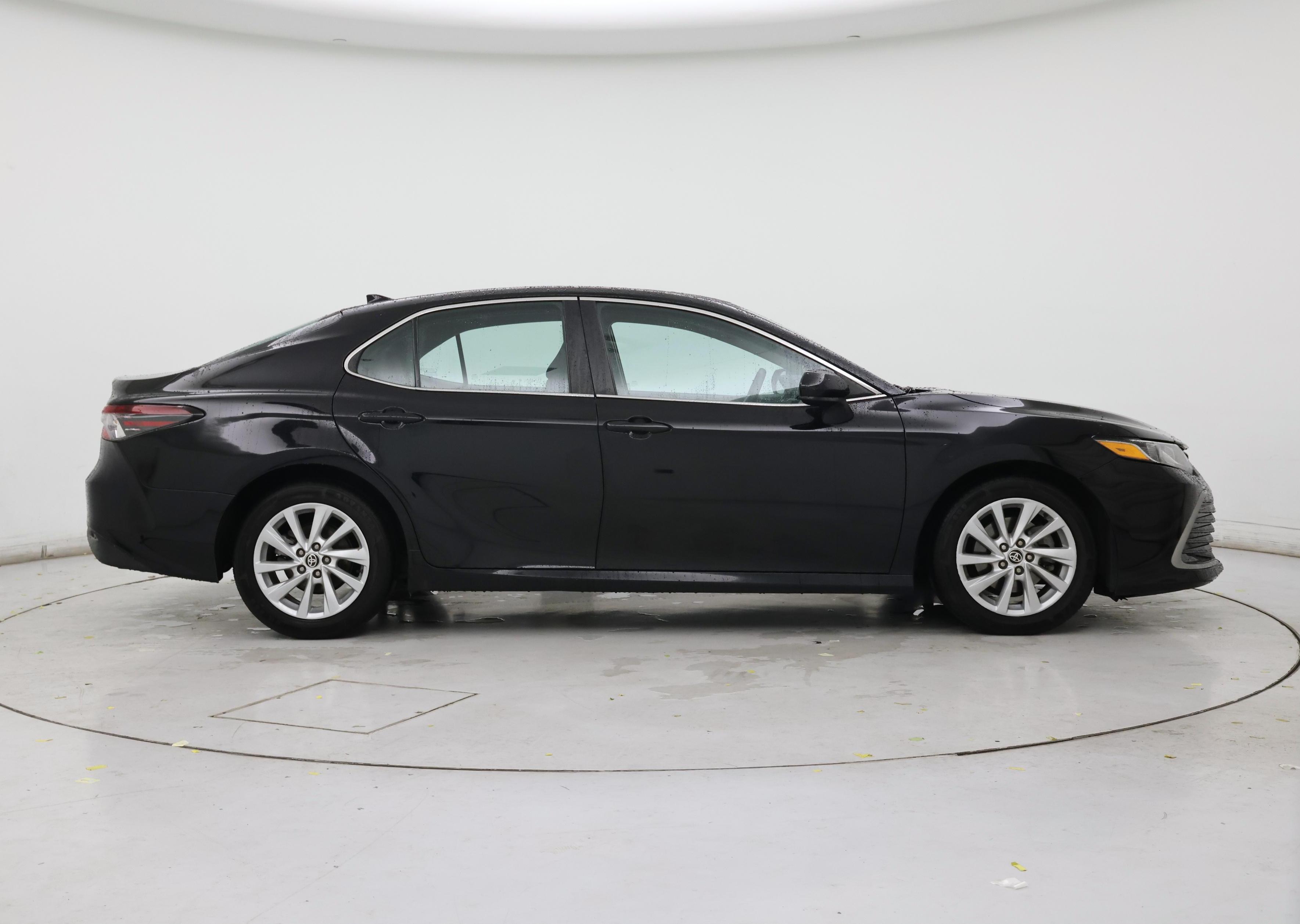 Thumbnail: 2021 Toyota Camry - 7