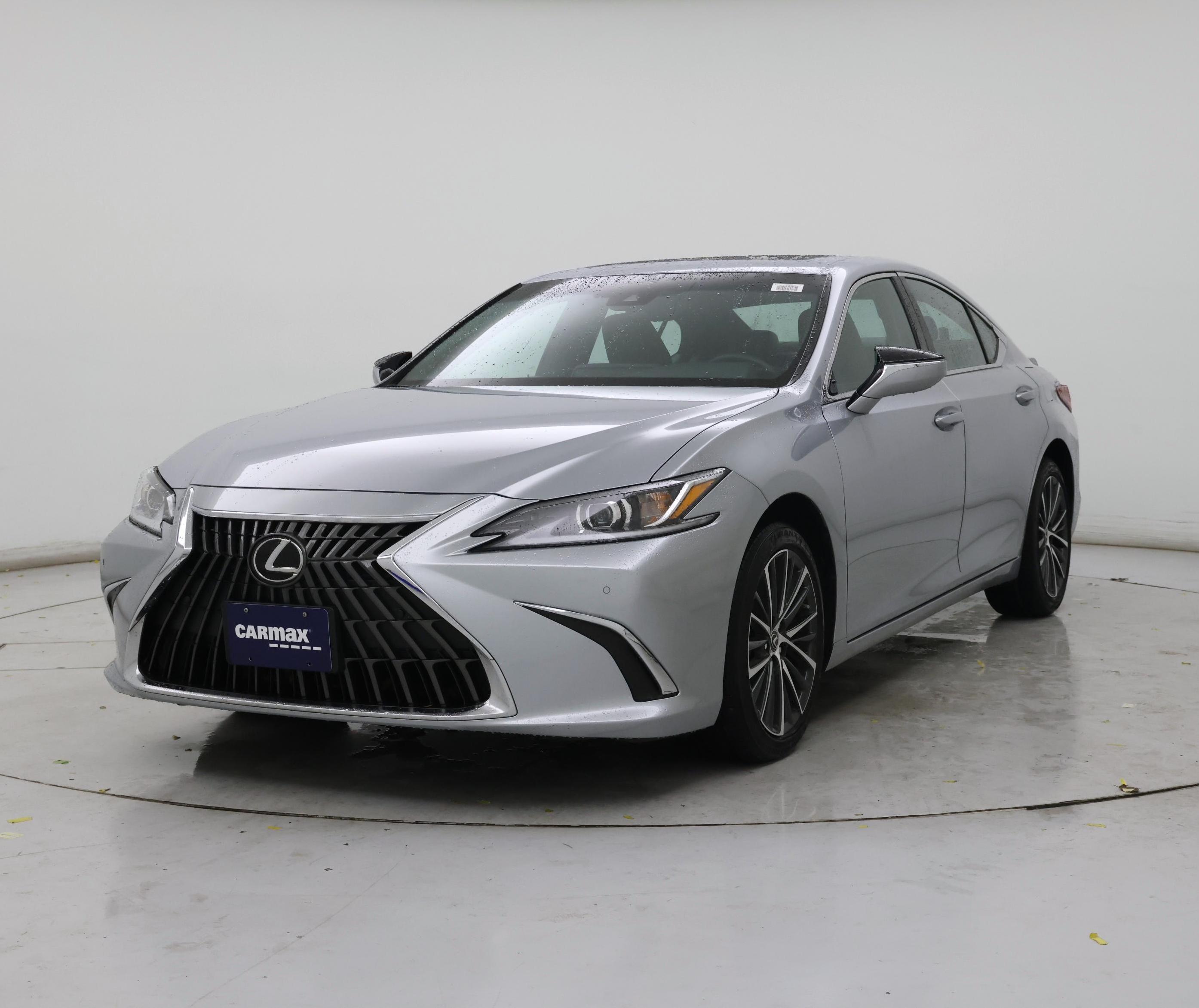 Thumbnail: 2022 Lexus ES - 4